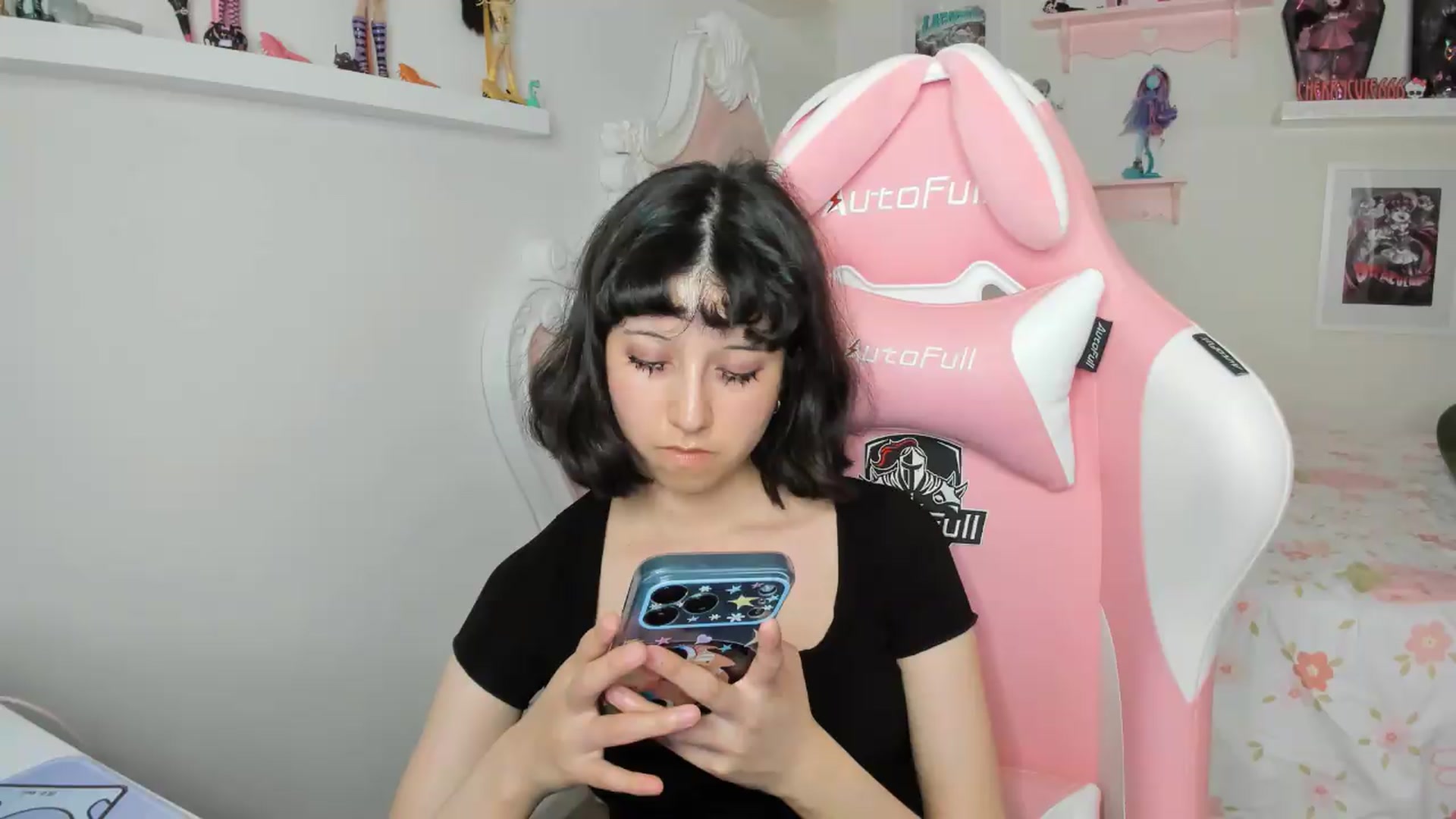 Gallery image thumbnail from Cherrycute666's myfreecams stream on, 07/31/2026, 06:51 image 20 of 20