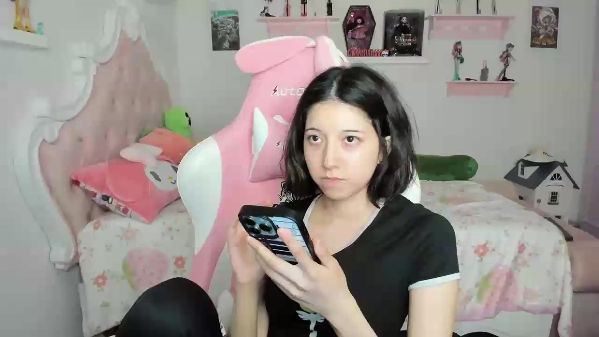 Gallery image thumbnail from Cherrycute666's myfreecams stream on, 08/02/2026, 01:45 image 8 of 20