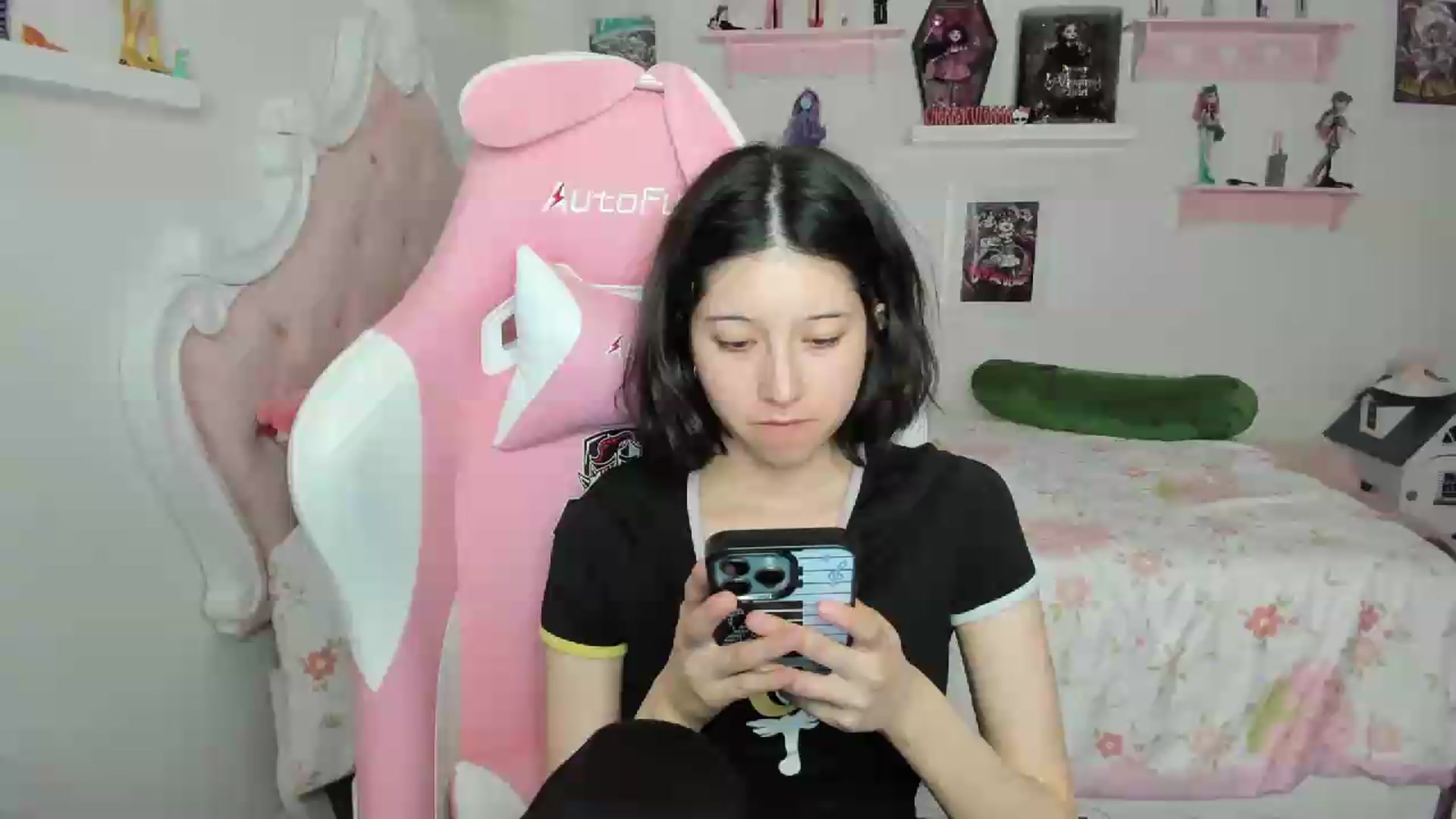 Gallery image thumbnail from Cherrycute666's myfreecams stream on, 08/02/2026, 01:45 image 5 of 20