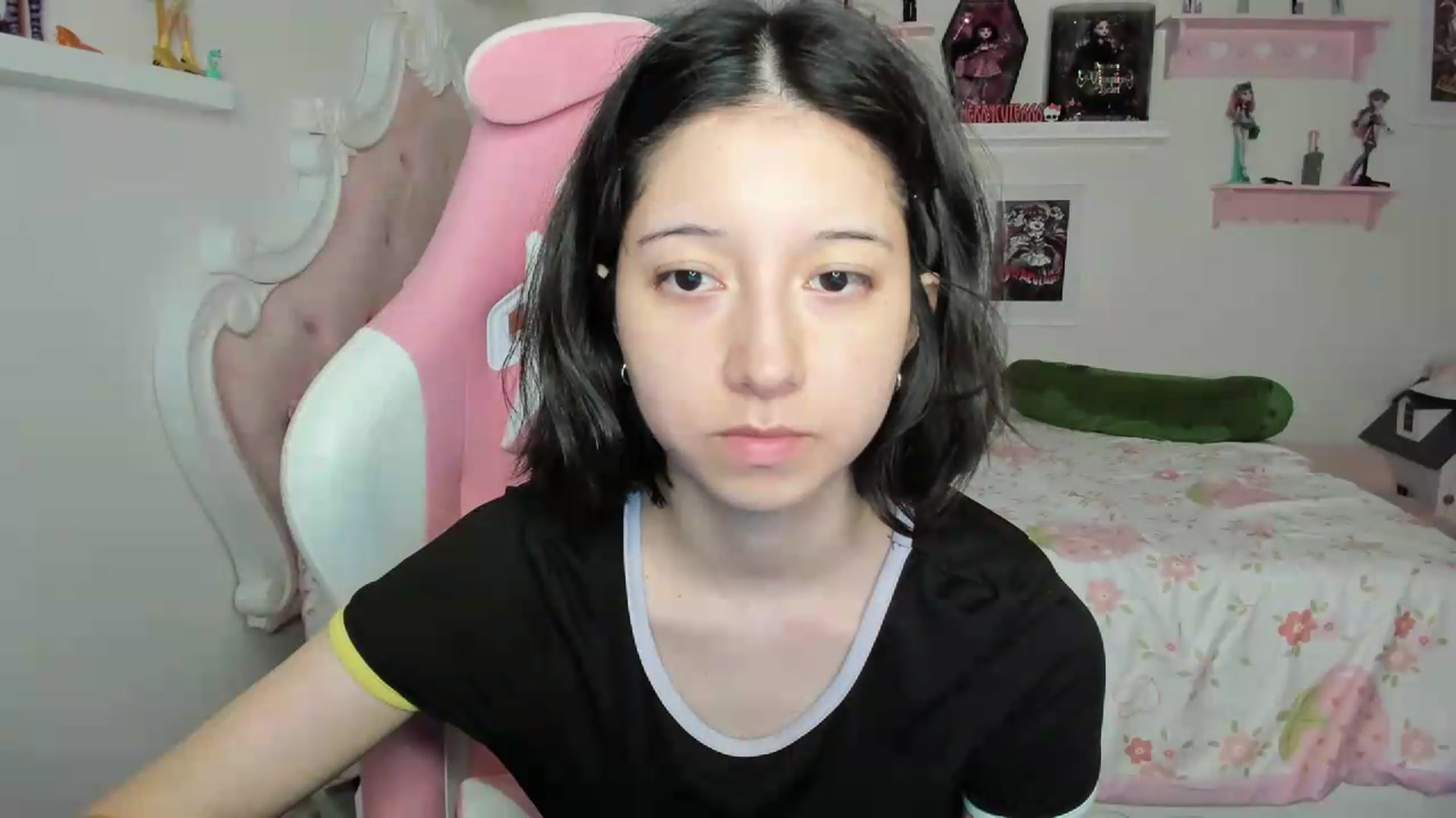 Gallery image thumbnail from Cherrycute666's myfreecams stream on, 08/02/2026, 01:45 image 2 of 20