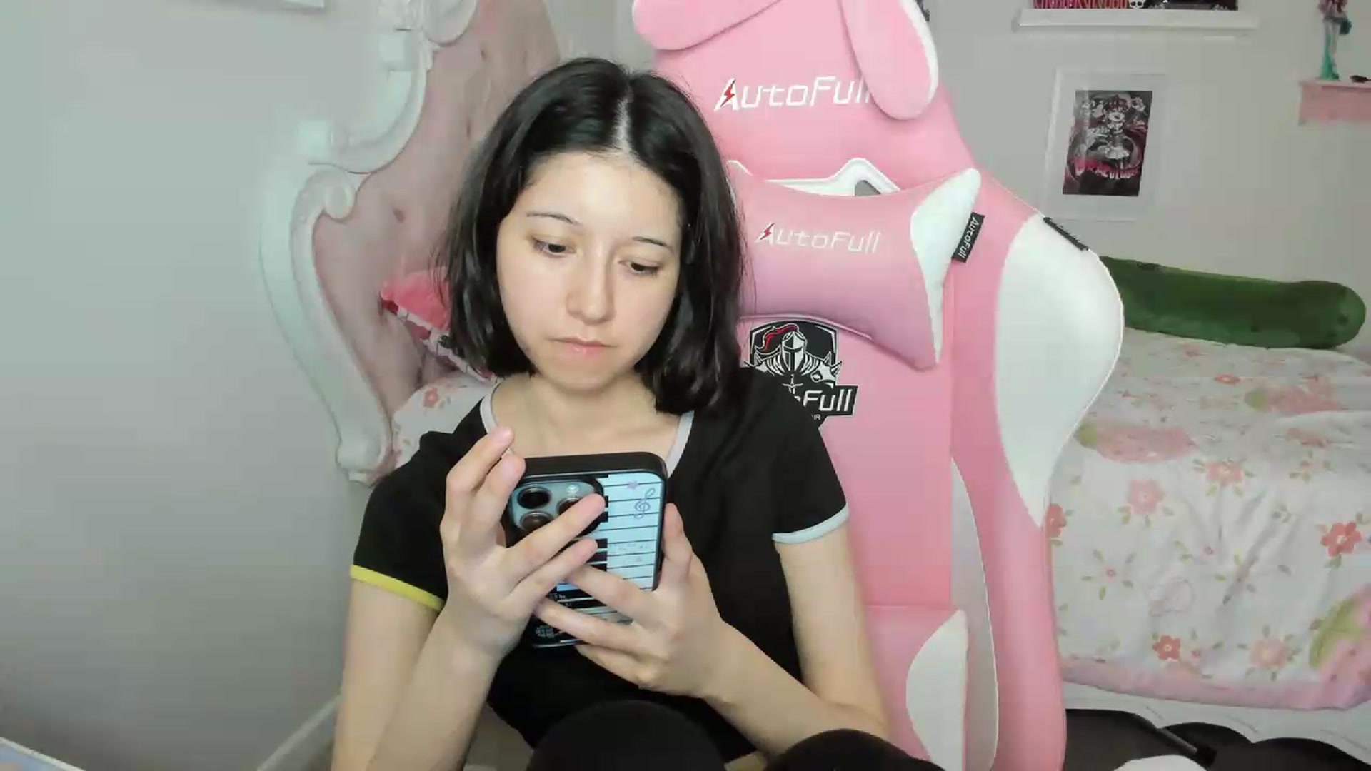 Gallery image thumbnail from Cherrycute666's myfreecams stream on, 08/02/2026, 02:41 image 10 of 20
