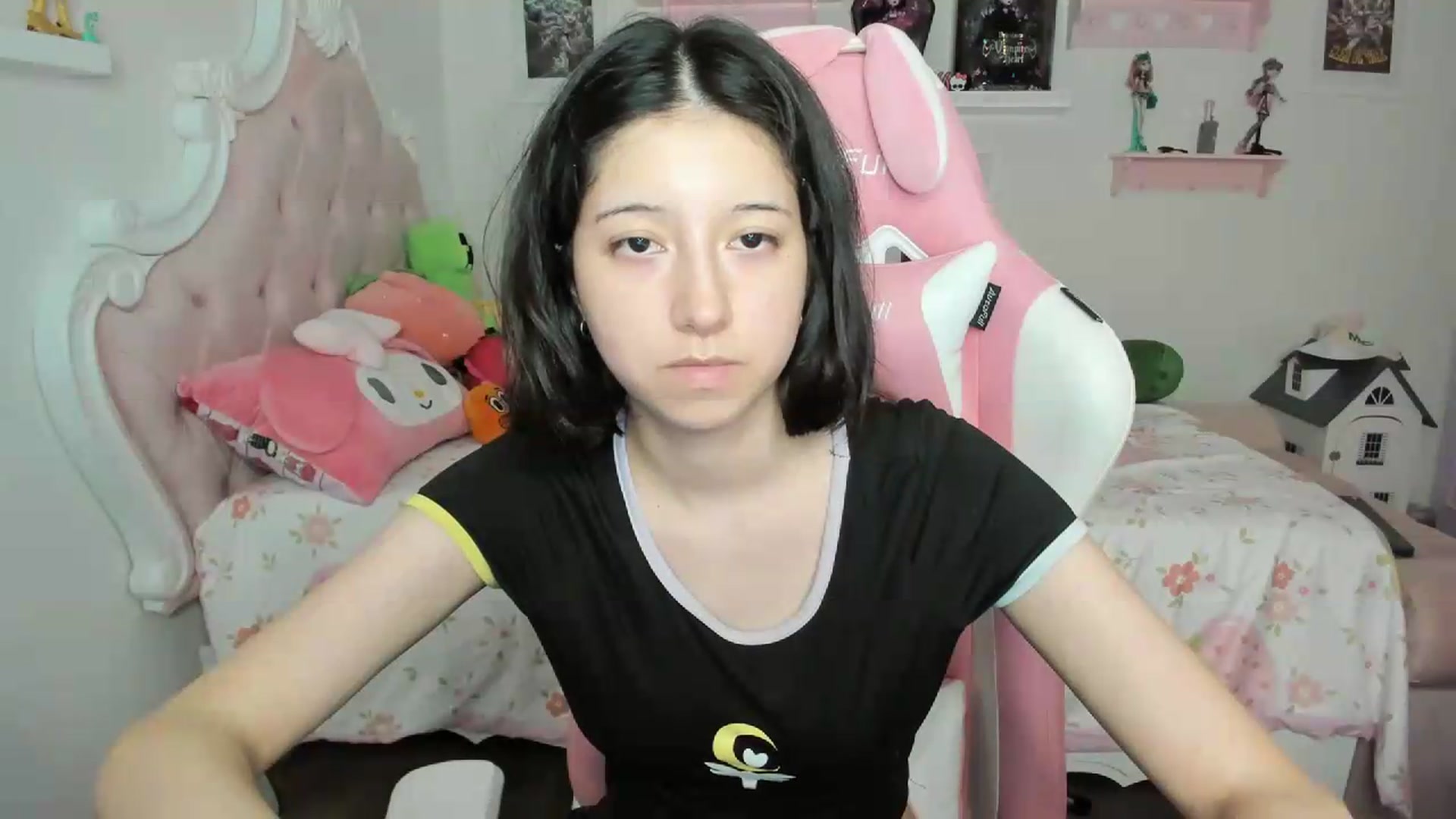 Gallery image thumbnail from Cherrycute666's myfreecams stream on, 08/02/2026, 02:41 image 19 of 20