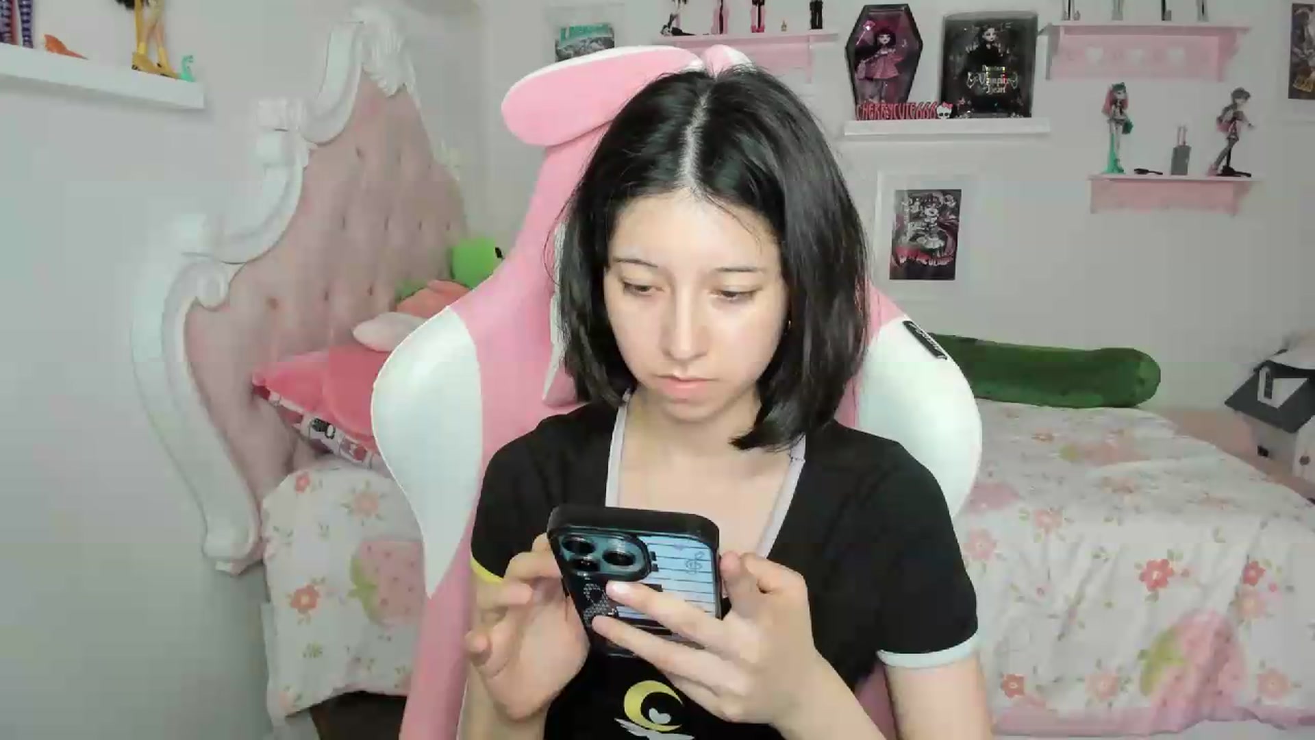 Gallery image thumbnail from Cherrycute666's myfreecams stream on, 08/02/2026, 03:48 image 7 of 20