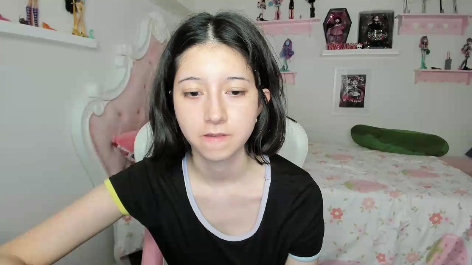 Gallery image thumbnail from Cherrycute666's myfreecams stream on, 08/02/2026, 08:13 image 2 of 20
