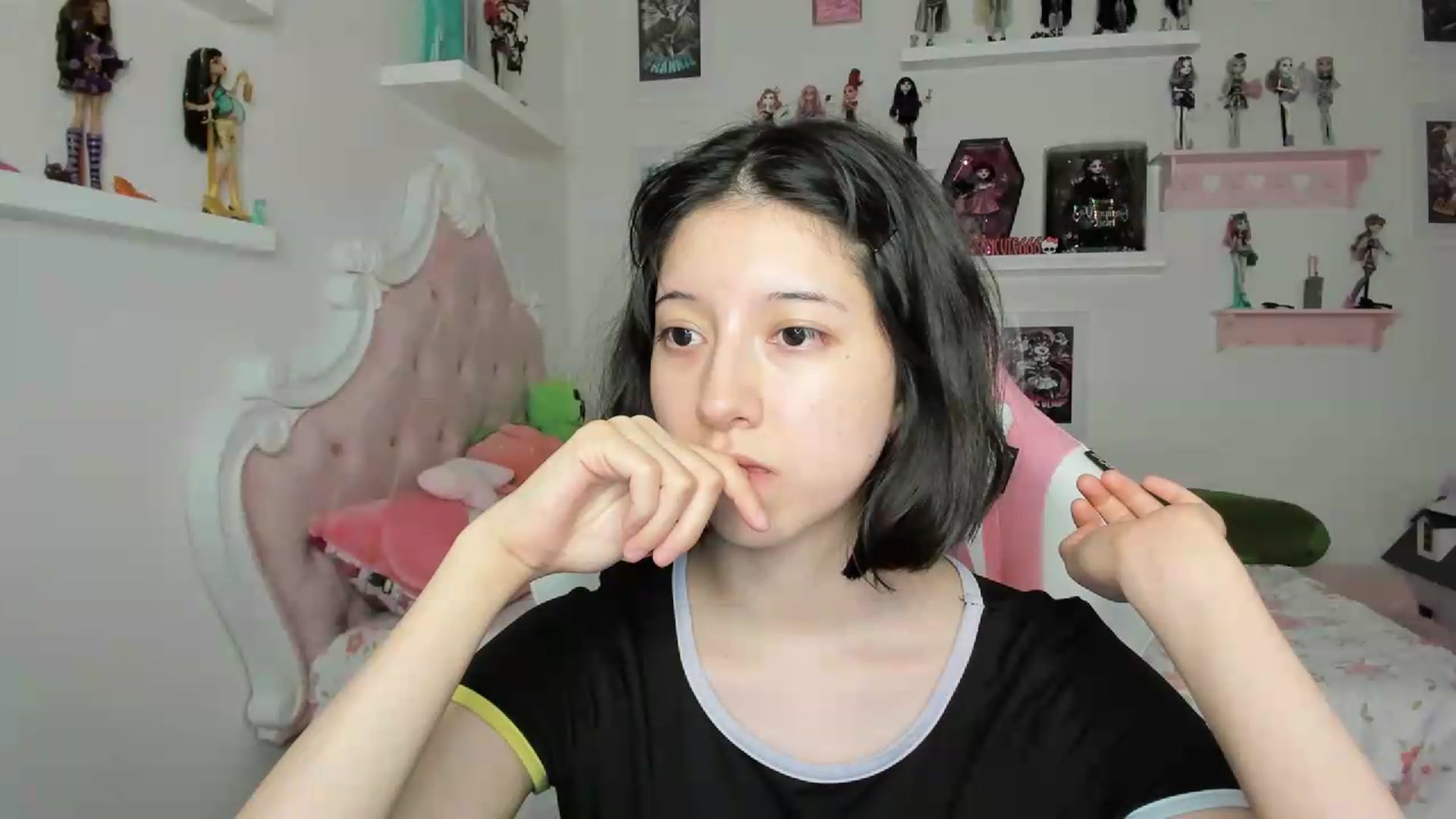 Gallery image thumbnail from Cherrycute666's myfreecams stream on, 08/02/2026, 08:13 image 20 of 20