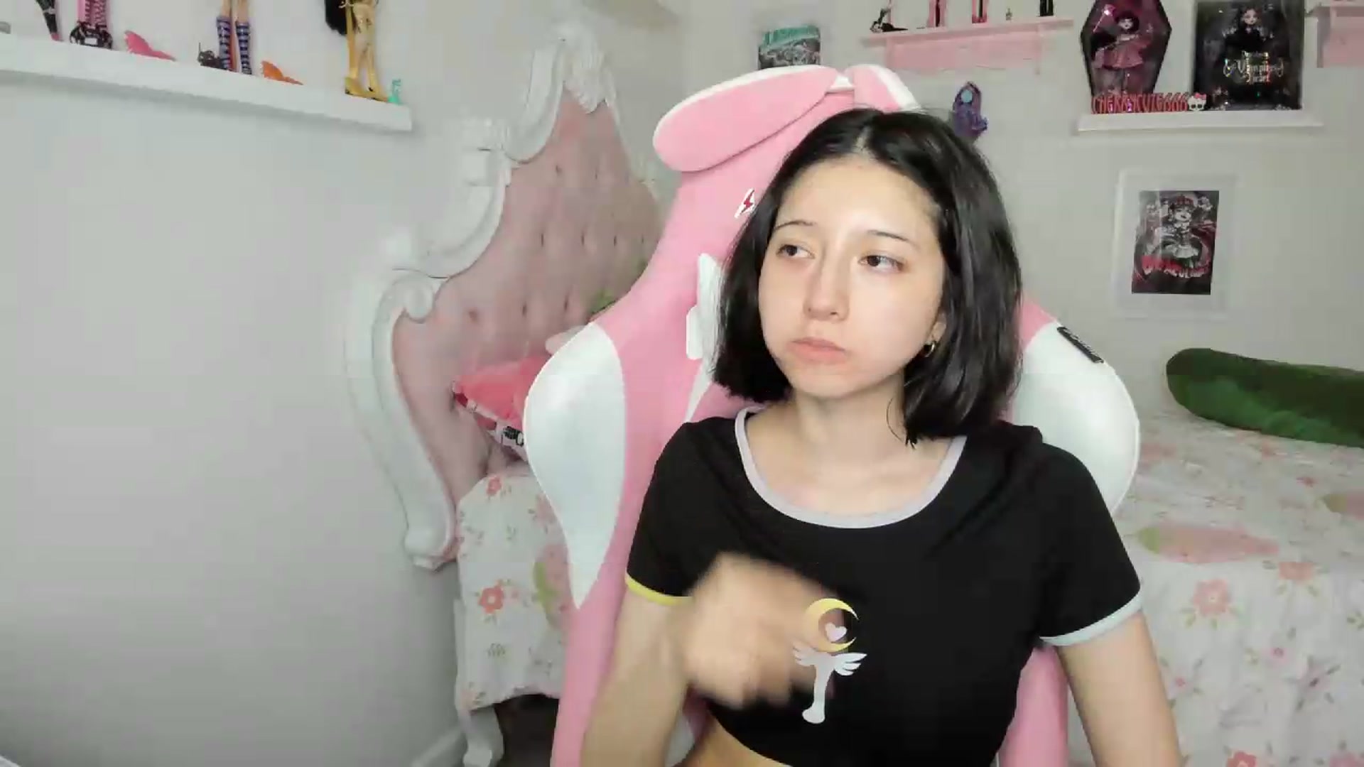 Gallery image thumbnail from Cherrycute666's myfreecams stream on, 08/02/2026, 09:32 image 8 of 20