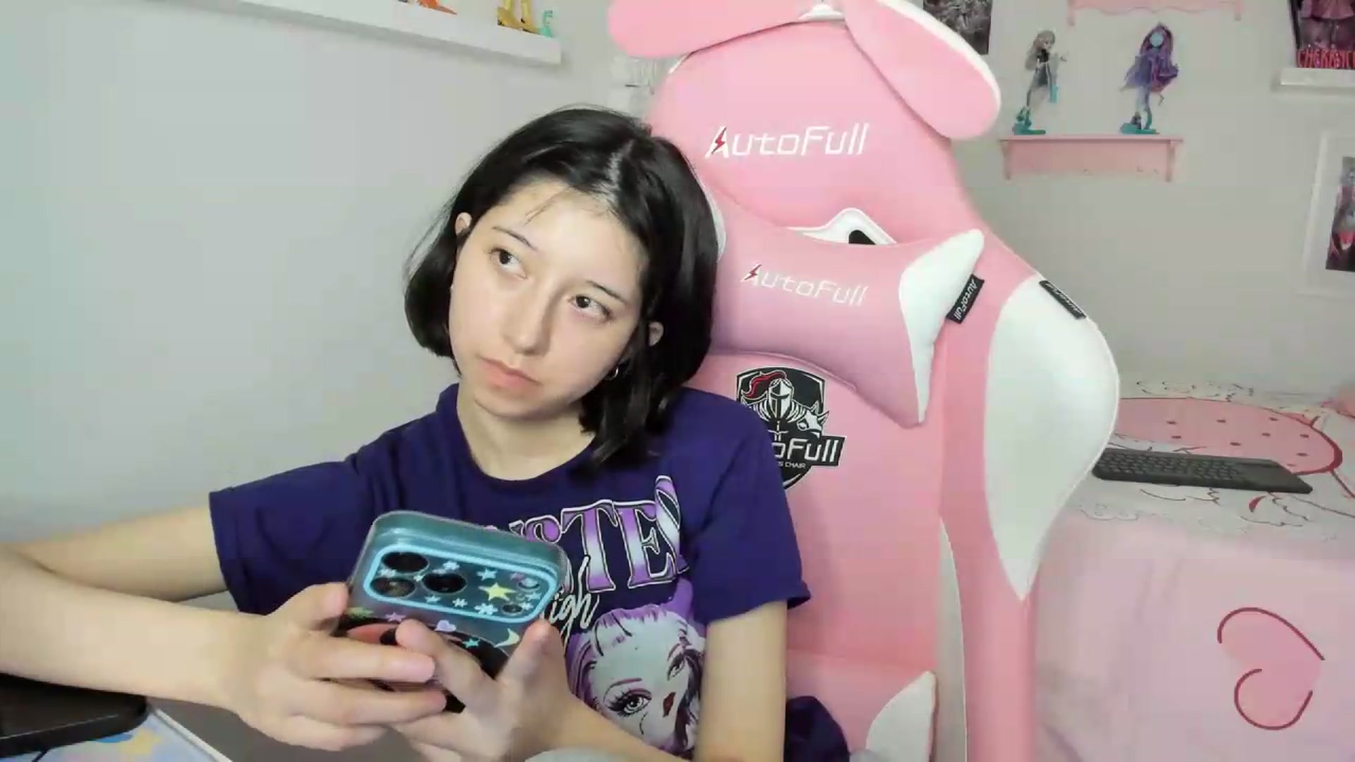Gallery image thumbnail from Cherrycute666's myfreecams stream on, 08/05/2026, 03:41 image 16 of 20