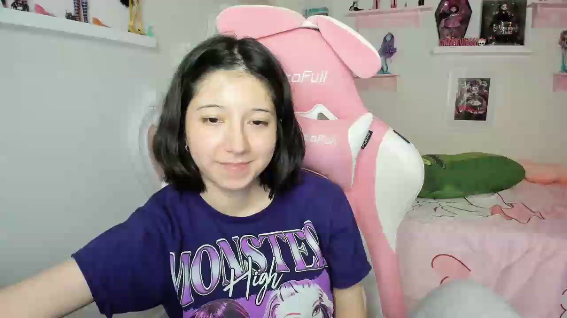 Gallery image thumbnail from Cherrycute666's myfreecams stream on, 08/05/2026, 07:23 image 20 of 20