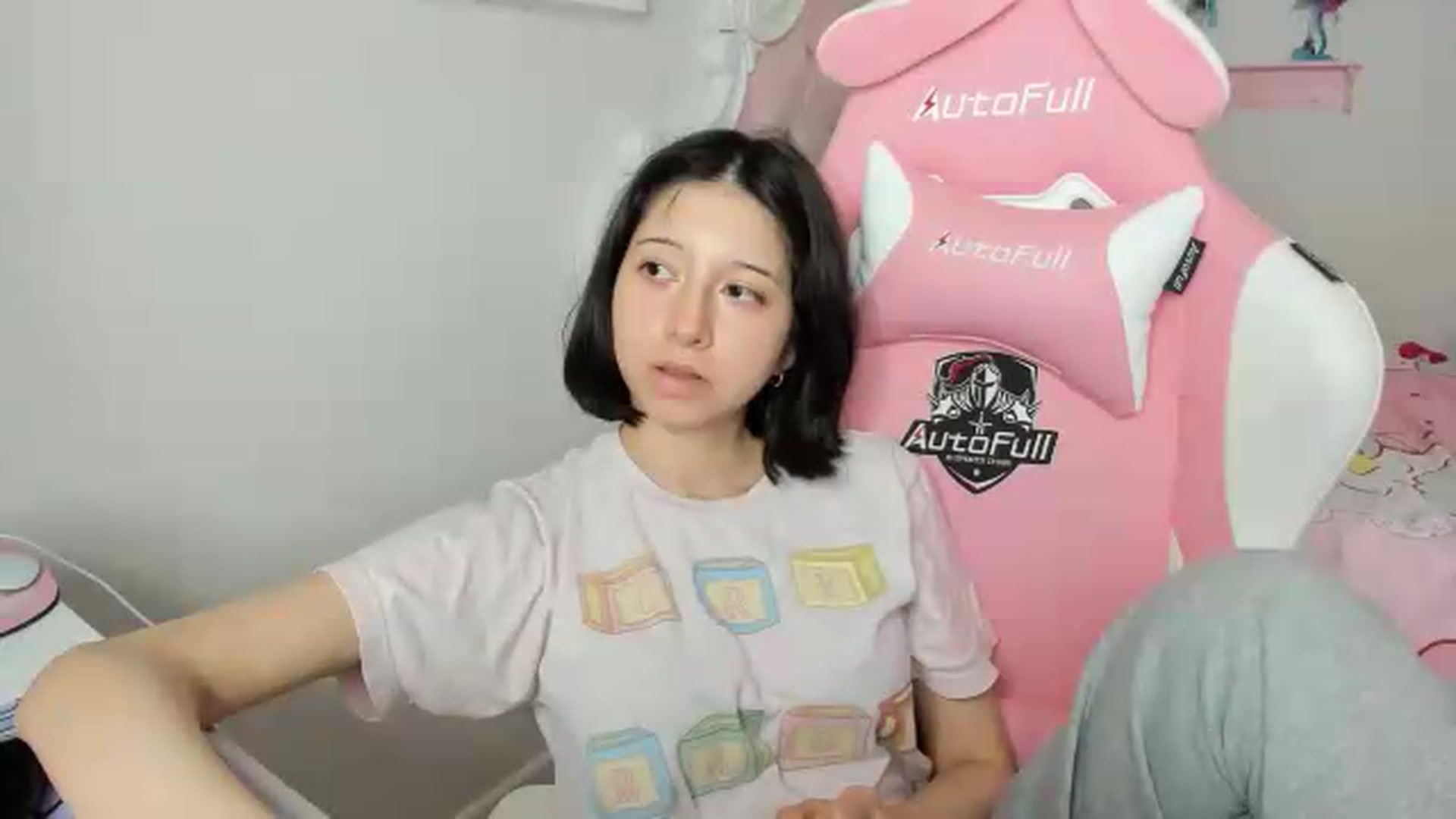 Gallery image thumbnail from Cherrycute666's myfreecams stream on, 08/06/2026, 02:17 image 14 of 20