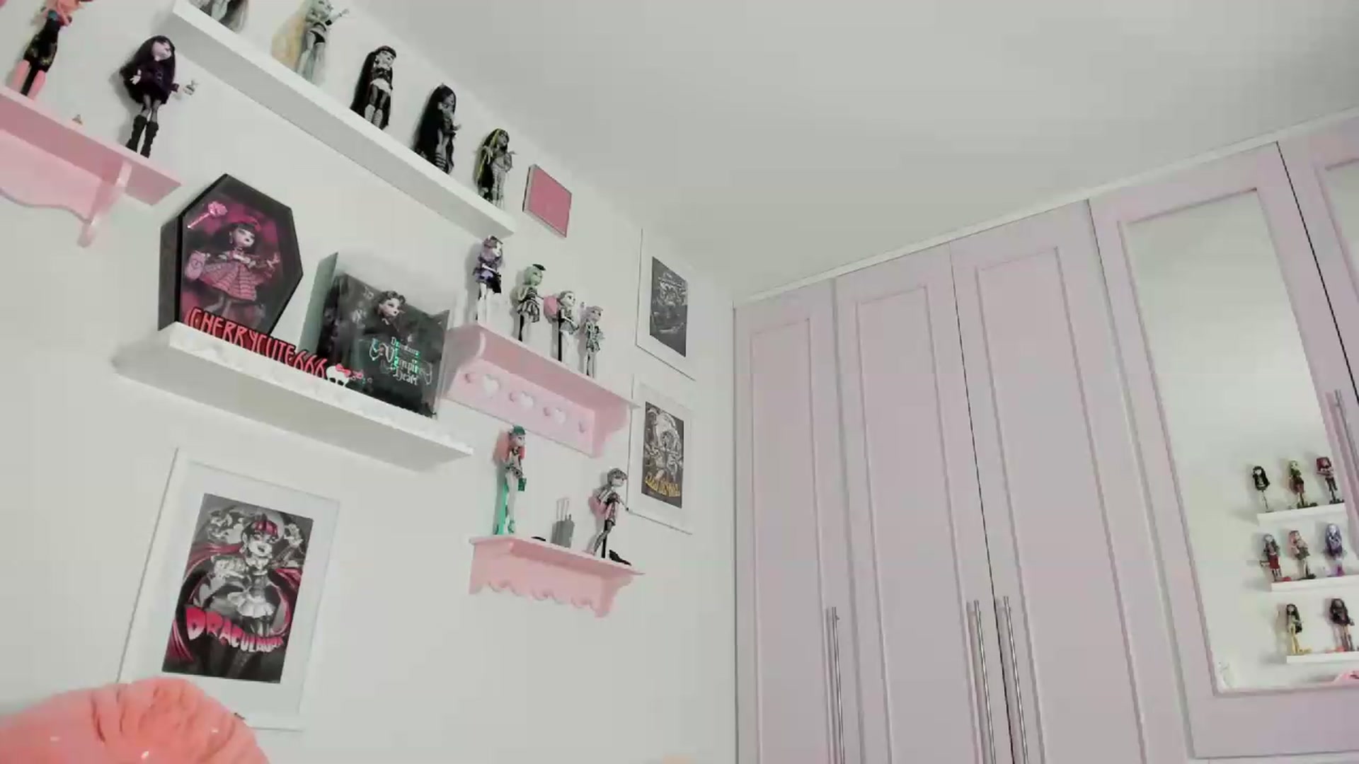 Gallery image thumbnail from Cherrycute666's myfreecams stream on, 08/06/2026, 05:40 image 5 of 20