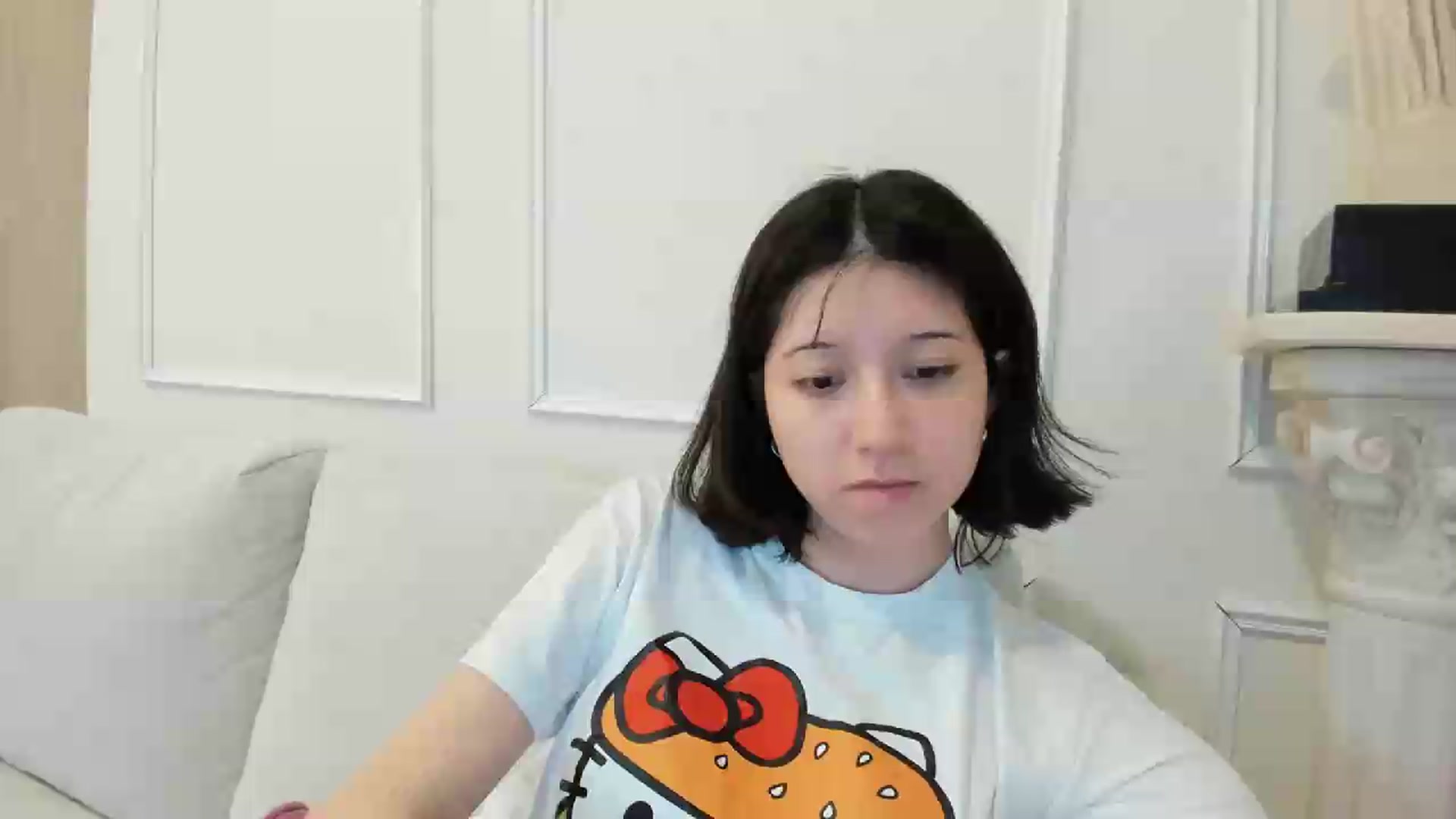 Gallery image thumbnail from Cherrycute666's myfreecams stream on, 08/10/2026, 01:40 image 18 of 20