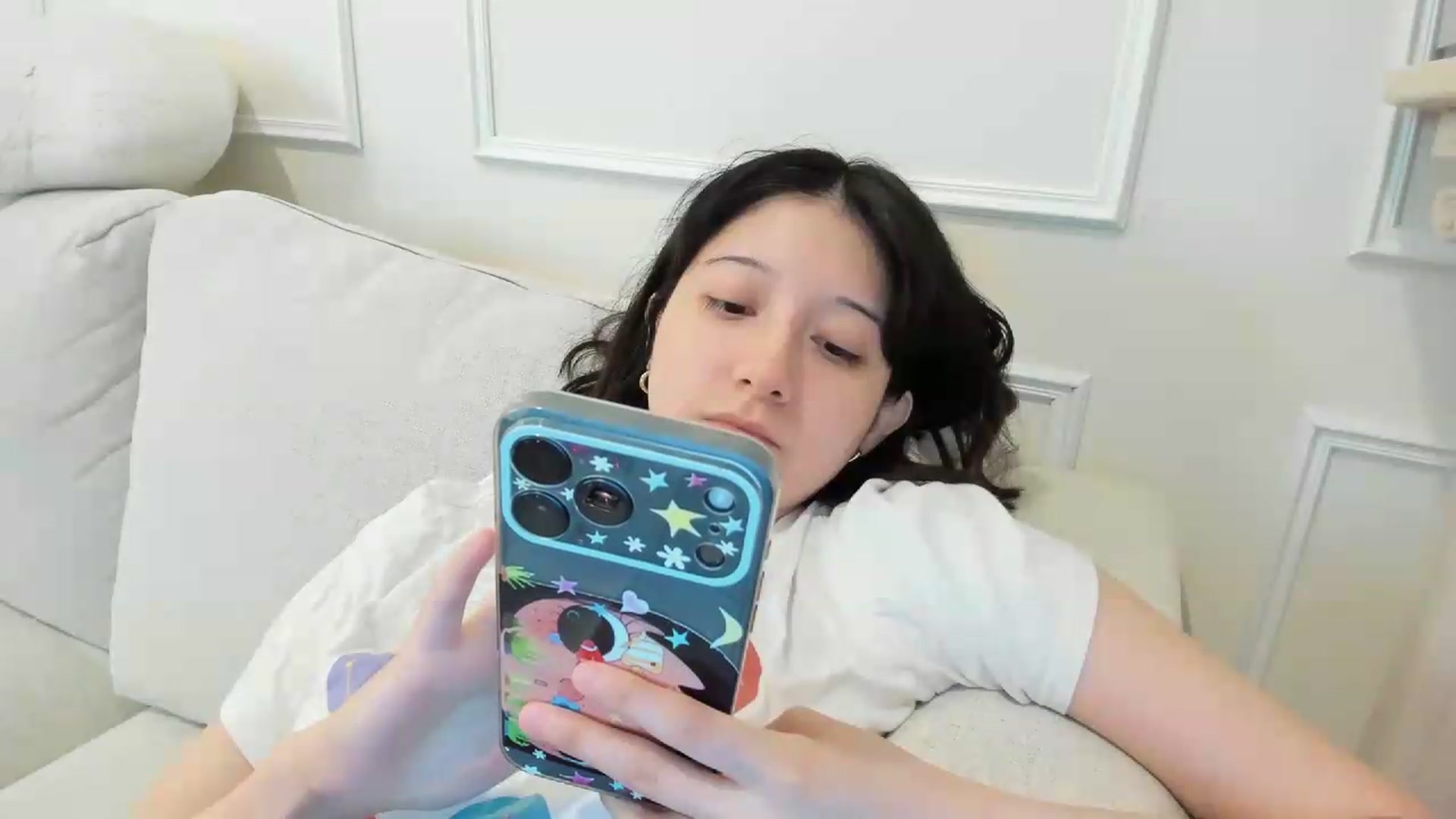 Gallery image thumbnail from Cherrycute666's myfreecams stream on, 08/15/2026, 09:03 image 19 of 20