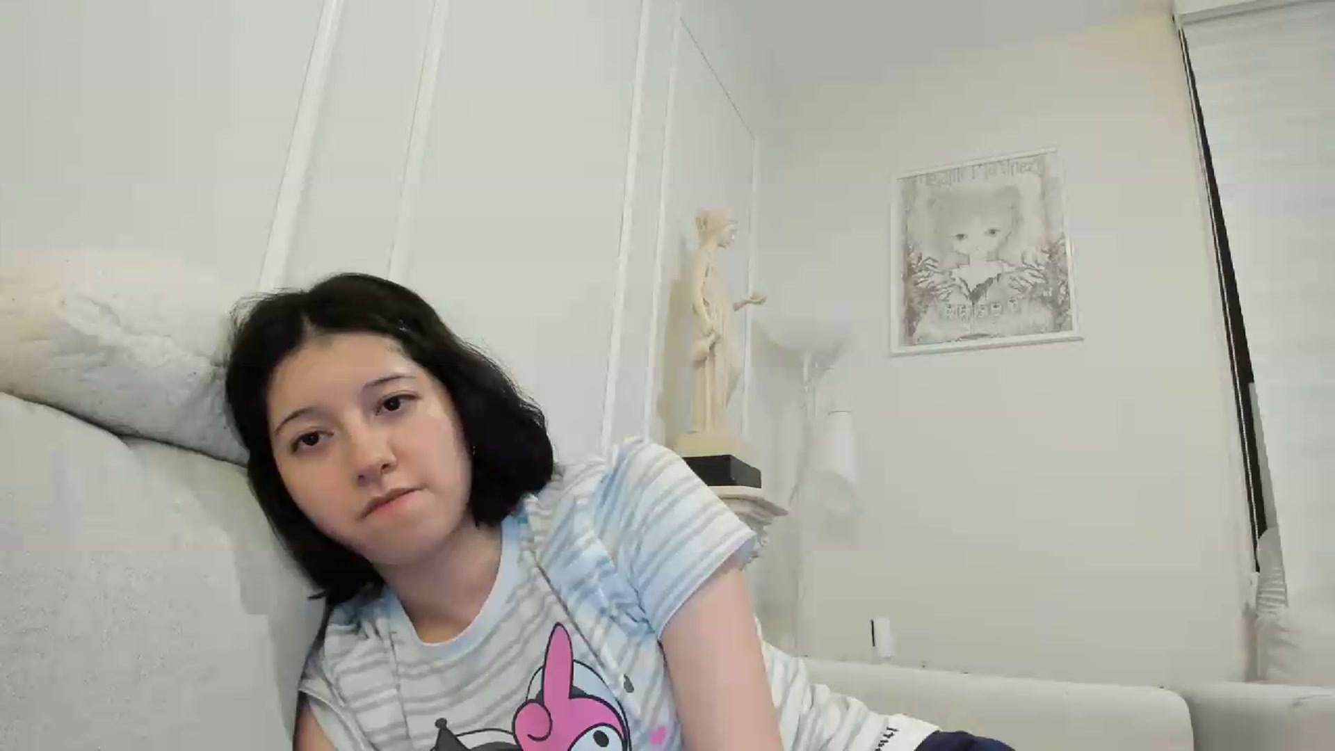 Gallery image thumbnail from Cherrycute666's myfreecams stream on, 08/17/2026, 02:47 image 15 of 20