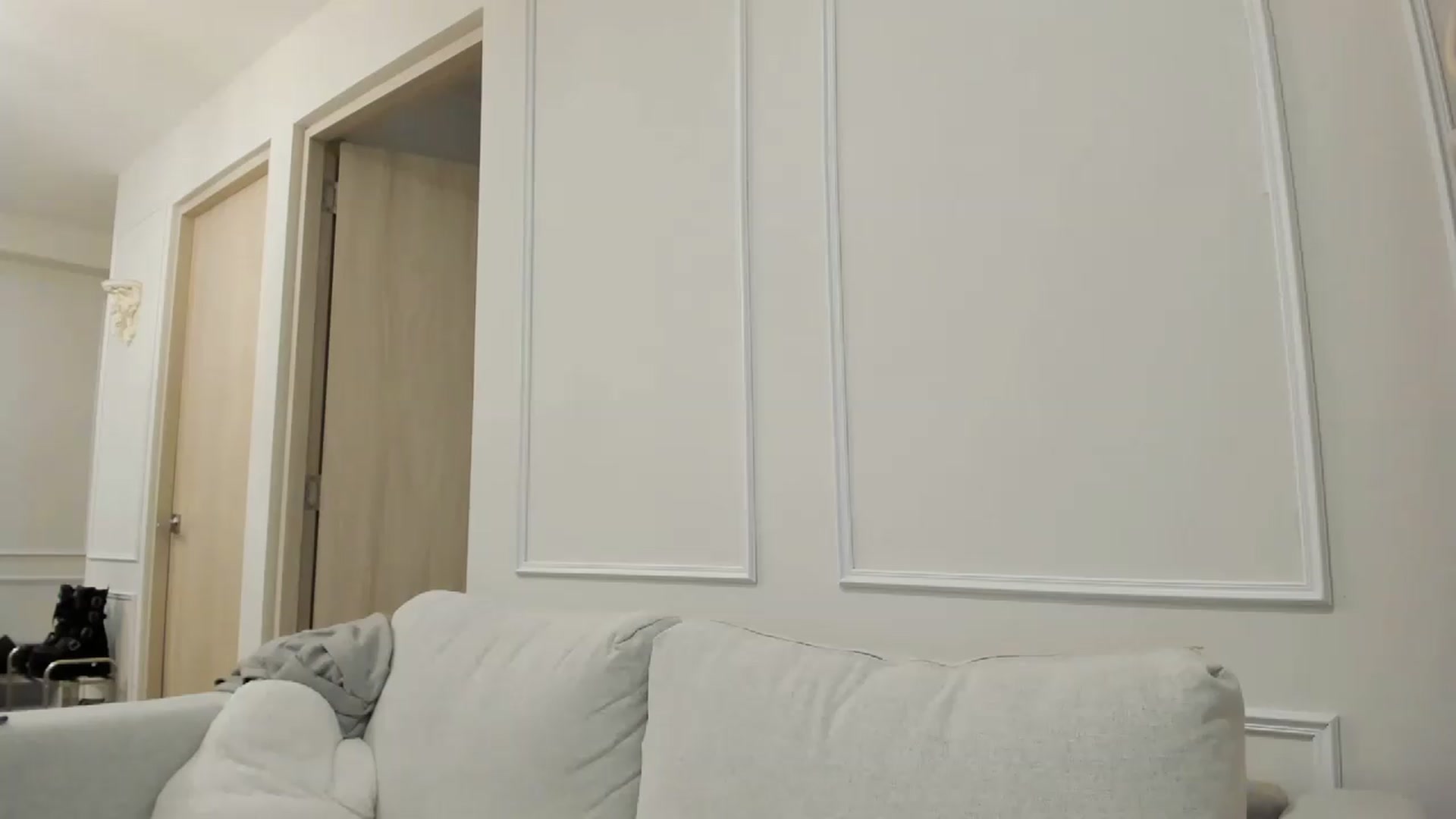Gallery image thumbnail from Cherrycute666's myfreecams stream on, 08/17/2026, 05:43 image 3 of 20