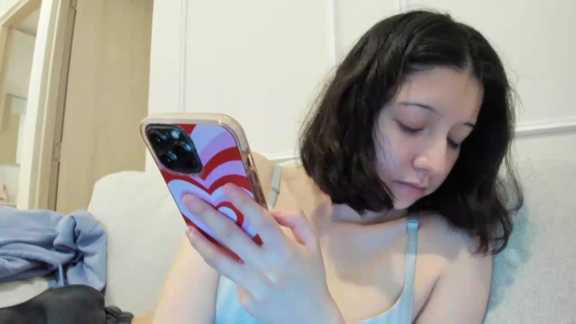 Gallery image thumbnail from Cherrycute666's myfreecams stream on, 08/17/2026, 09:36 image 18 of 20