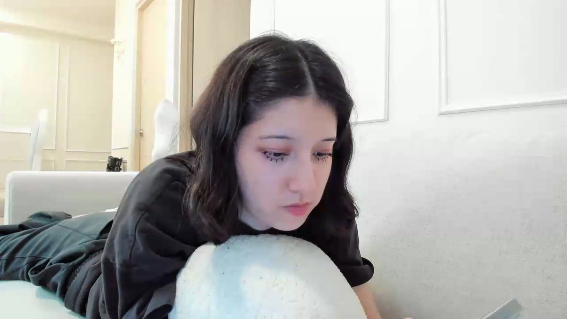 Gallery image thumbnail from Cherrycute666's myfreecams stream on, 08/18/2026, 06:47 image 6 of 20