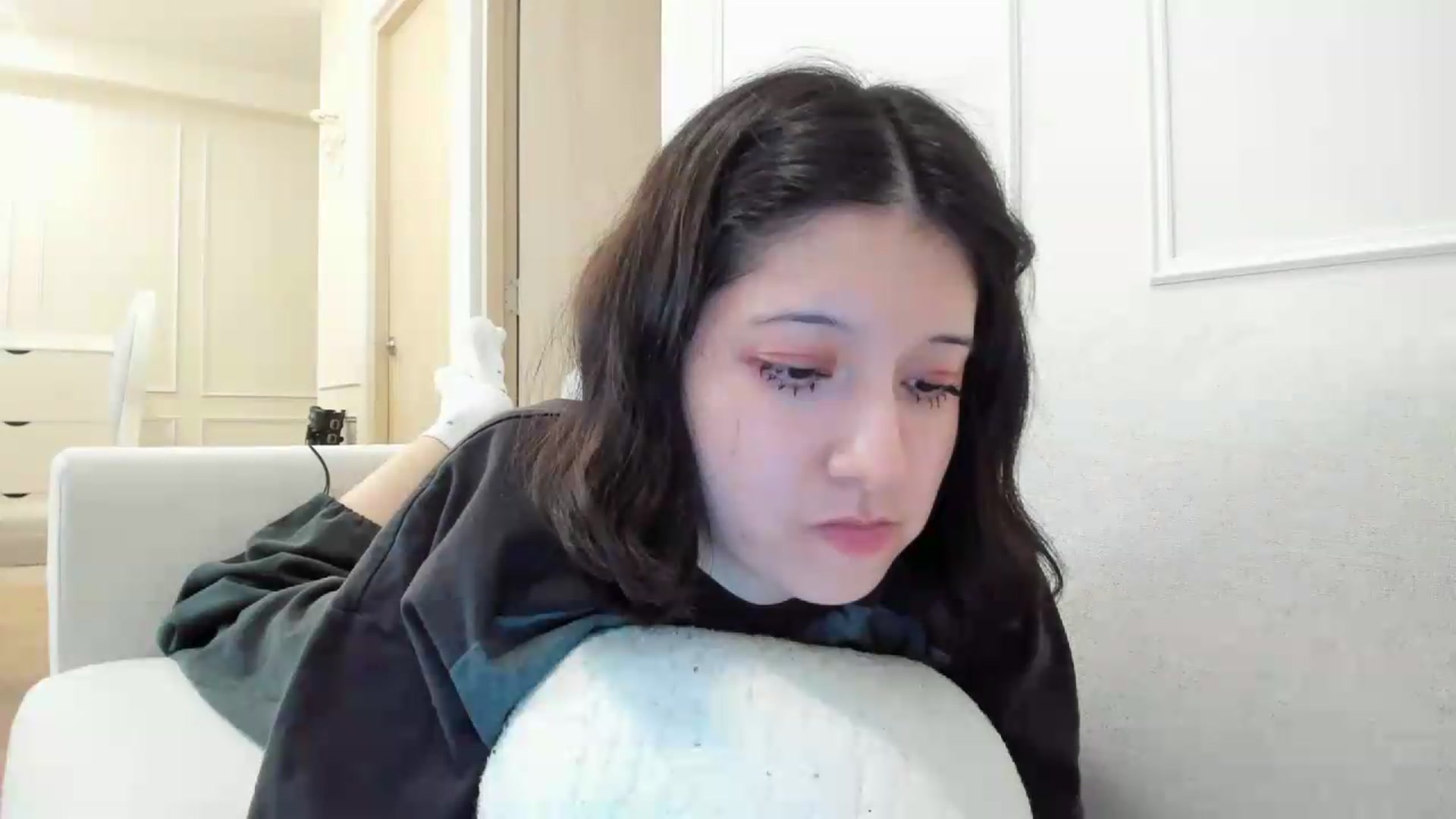 Gallery image thumbnail from Cherrycute666's myfreecams stream on, 08/18/2026, 06:47 image 19 of 20