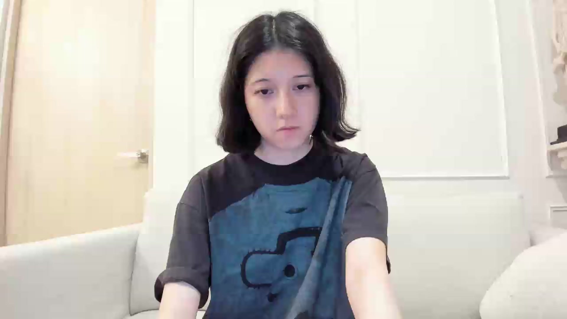 Gallery image thumbnail from Cherrycute666's myfreecams stream on, 08/18/2026, 07:35 image 19 of 20