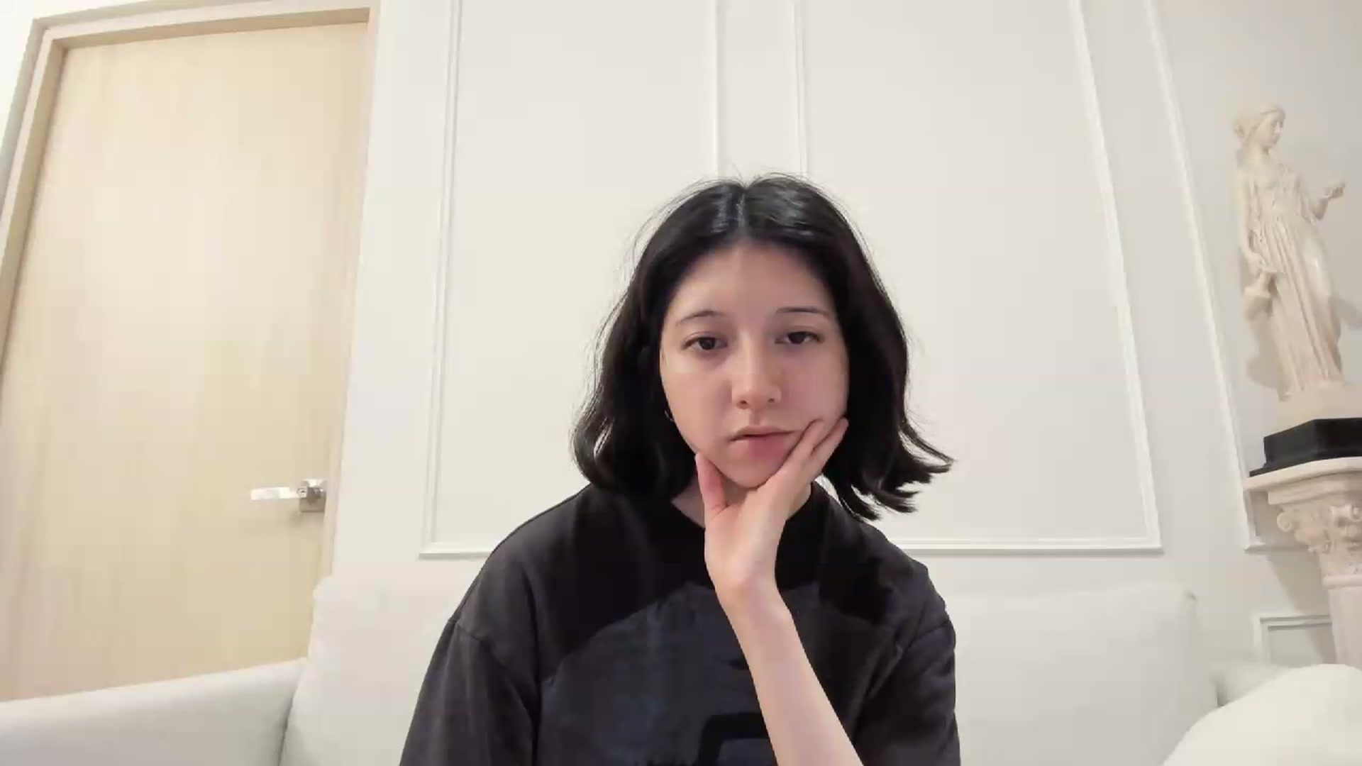 Gallery image thumbnail from Cherrycute666's myfreecams stream on, 08/18/2026, 07:35 image 3 of 20