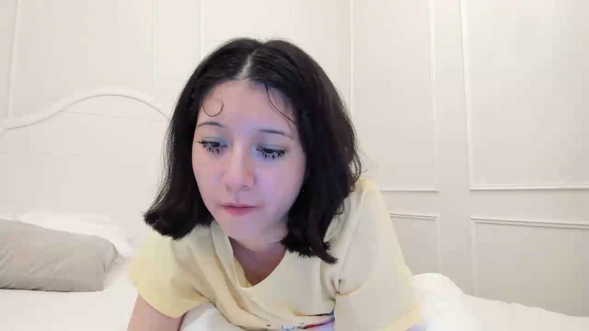 Gallery image thumbnail from Cherrycute666's myfreecams stream on, 08/20/2026, 06:27 image 6 of 20