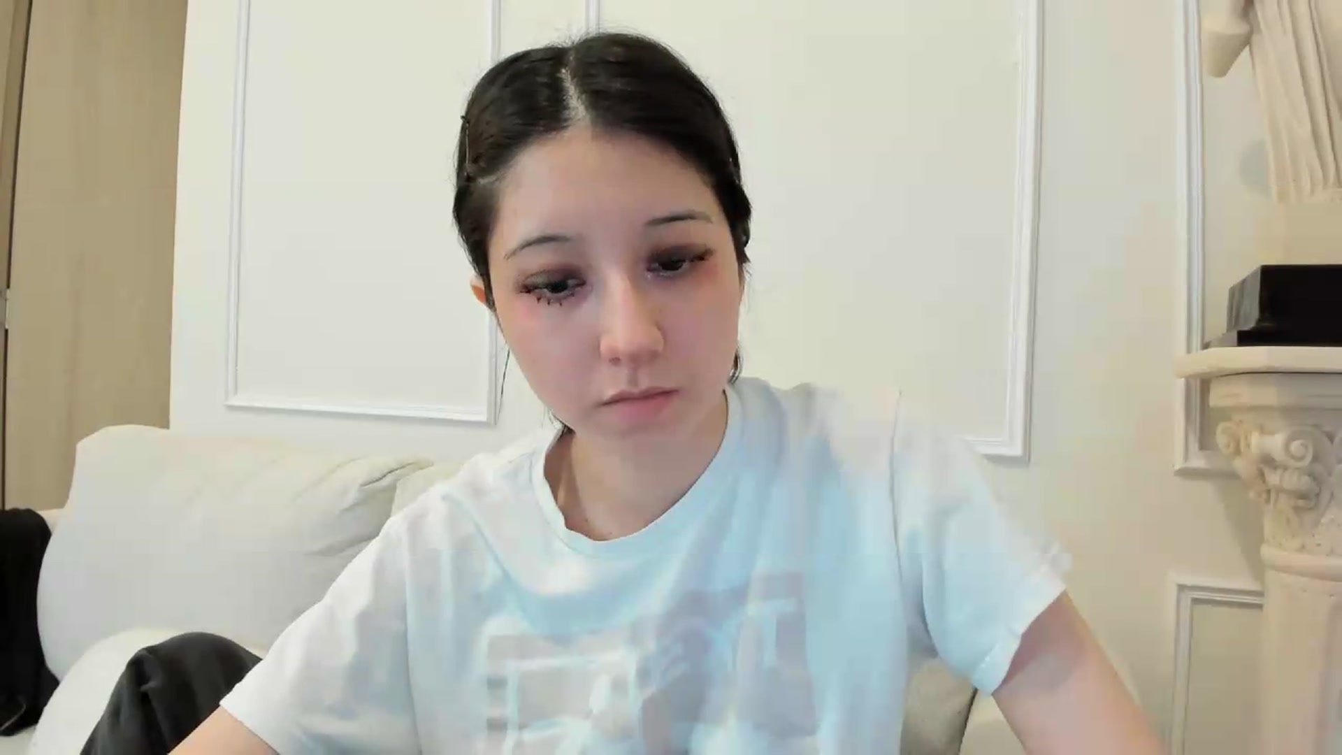 Gallery image thumbnail from Cherrycute666's myfreecams stream on, 08/23/2026, 24:05 image 12 of 20