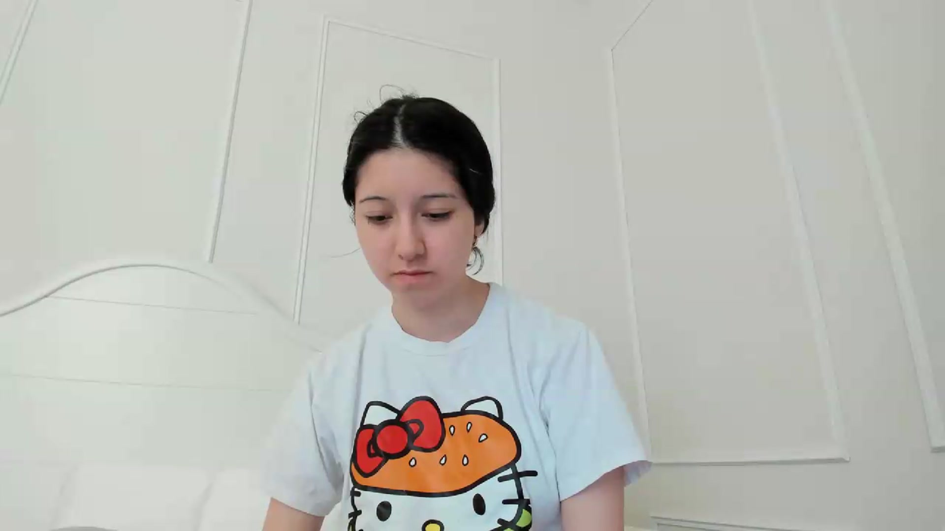 Gallery image thumbnail from Cherrycute666's myfreecams stream on, 08/25/2026, 22:19 image 14 of 20