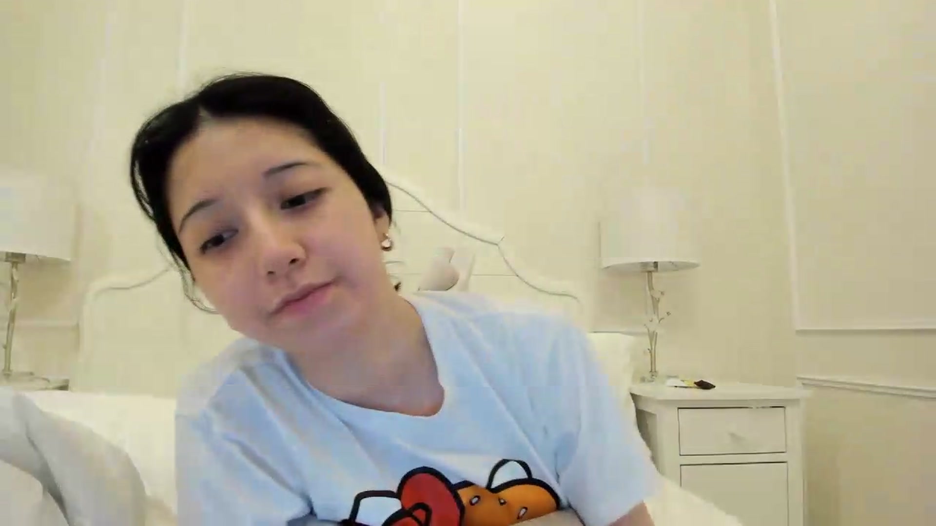 Gallery image thumbnail from Cherrycute666's myfreecams stream on, 08/26/2026, 01:34 image 8 of 20