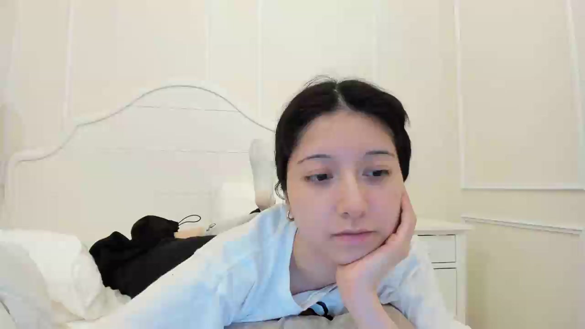 Gallery image thumbnail from Cherrycute666's myfreecams stream on, 08/26/2026, 01:34 image 1 of 20