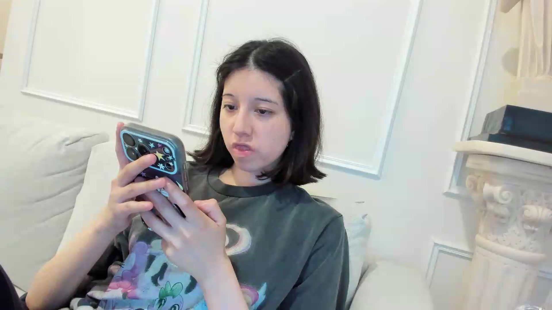 Gallery image thumbnail from Cherrycute666's myfreecams stream on, 09/14/2026, 24:53 image 3 of 20