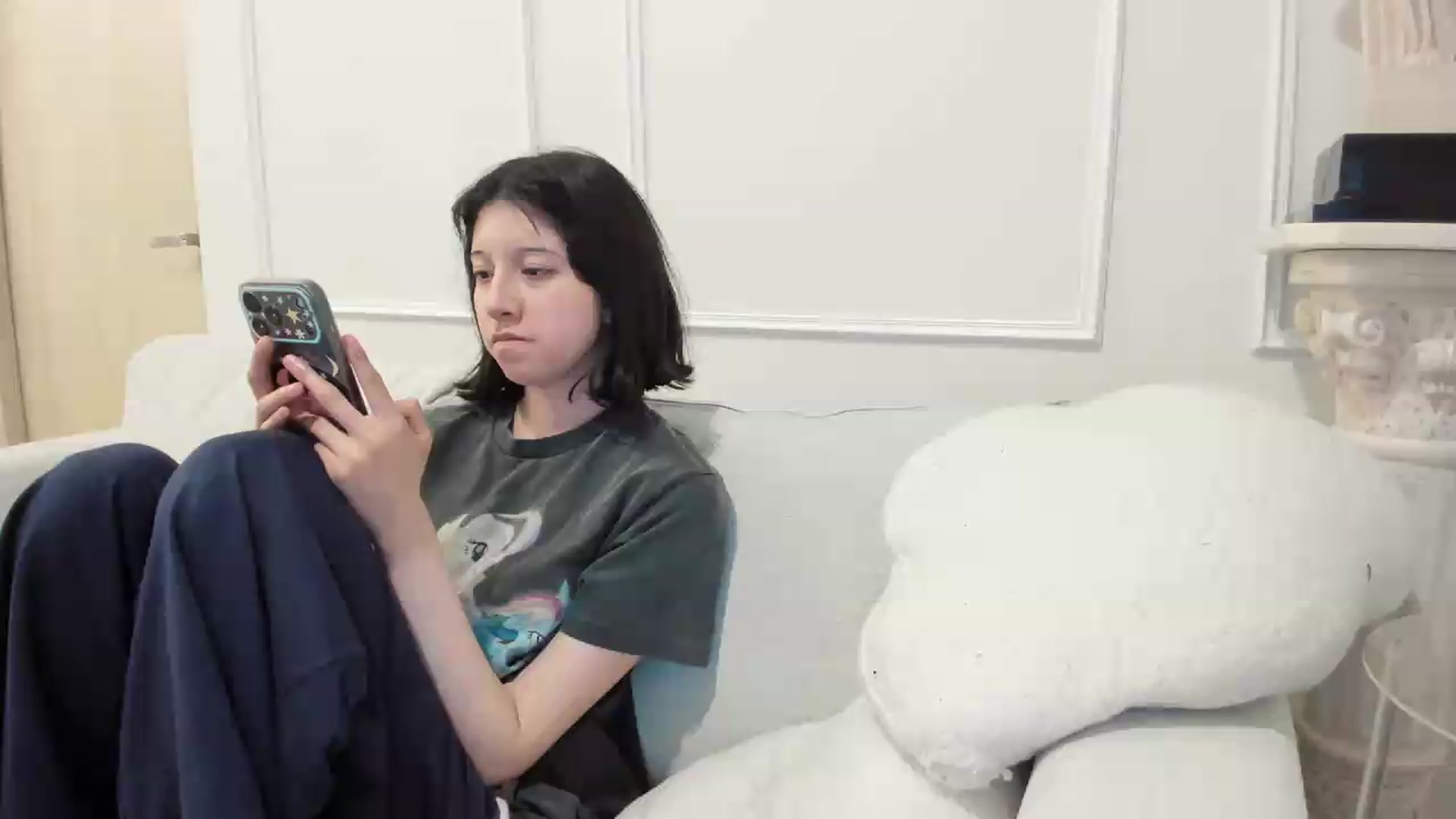 Gallery image thumbnail from Cherrycute666's myfreecams stream on, 09/14/2026, 08:08 image 1 of 20