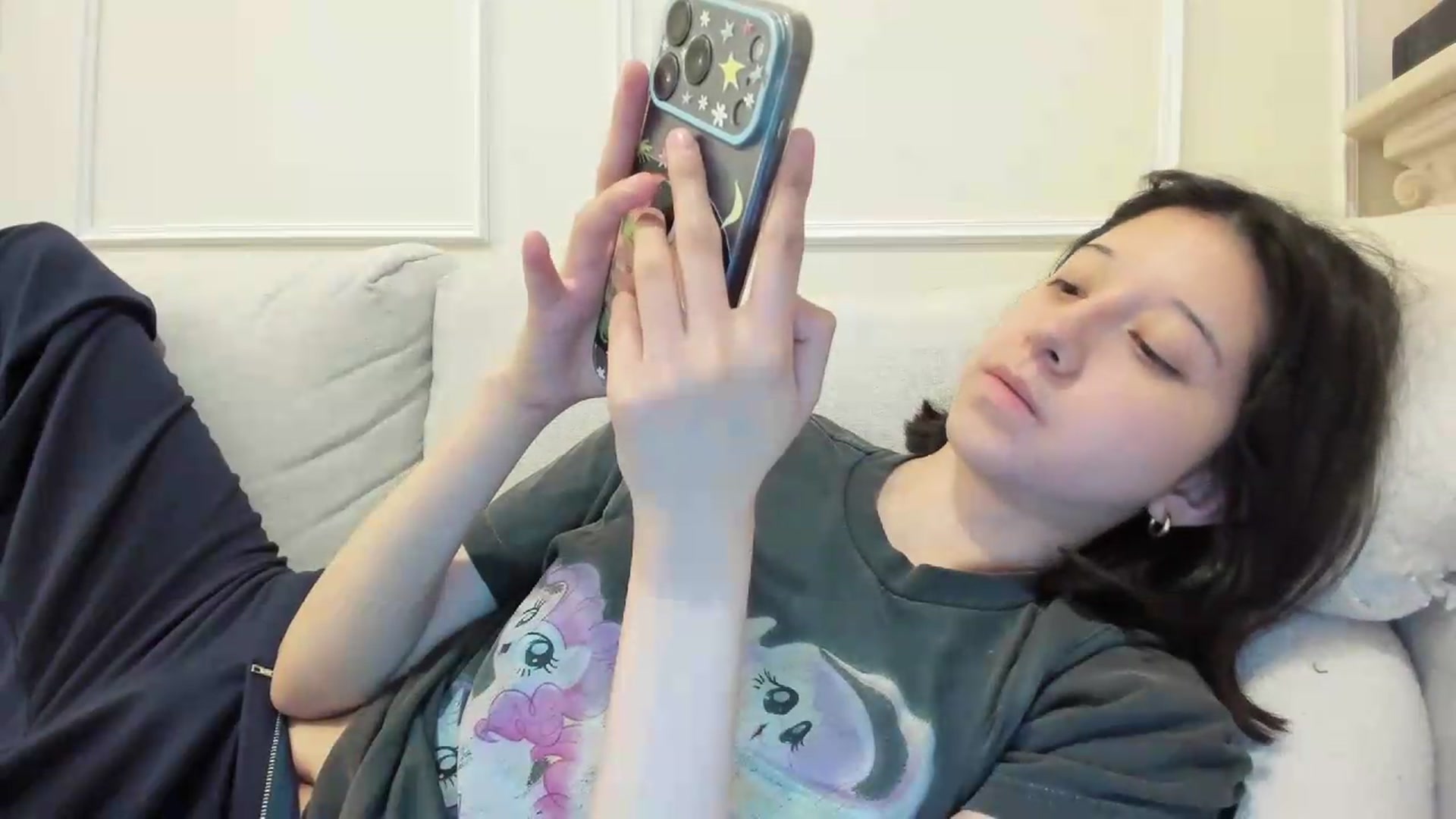 Gallery image thumbnail from Cherrycute666's myfreecams stream on, 09/14/2026, 08:08 image 16 of 20