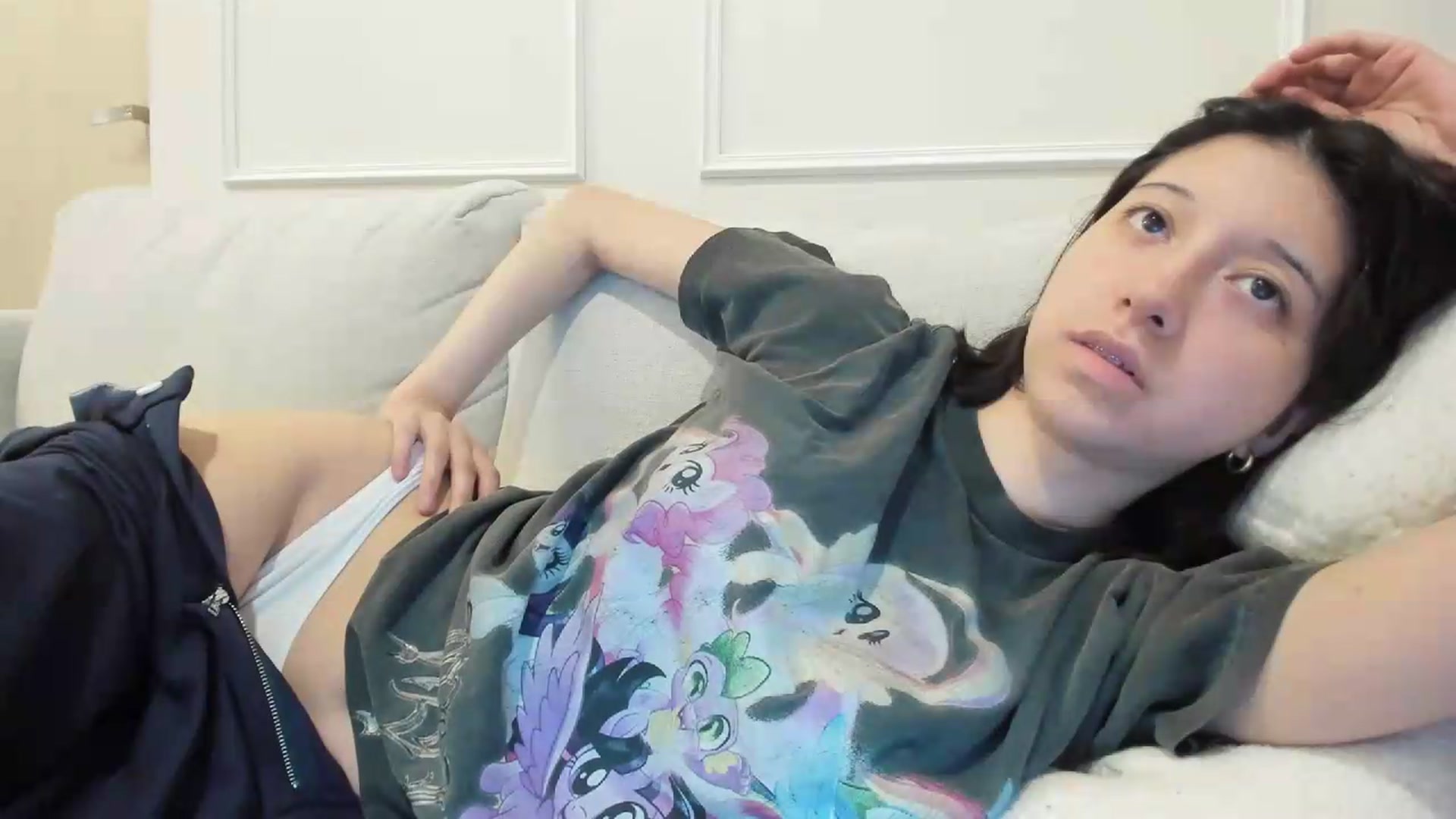 Gallery image thumbnail from Cherrycute666's myfreecams stream on, 09/14/2026, 08:08 image 13 of 20