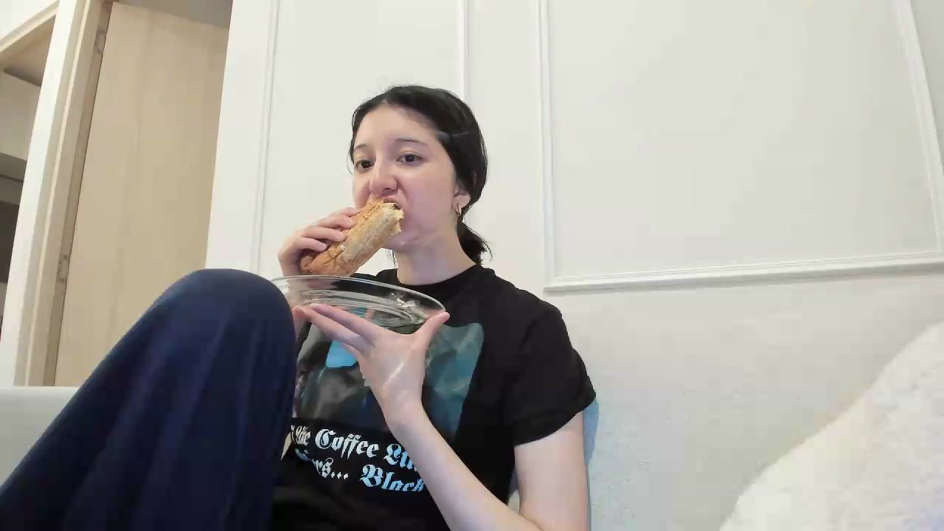 Gallery image thumbnail from Cherrycute666's myfreecams stream on, 09/15/2026, 03:10 image 3 of 20