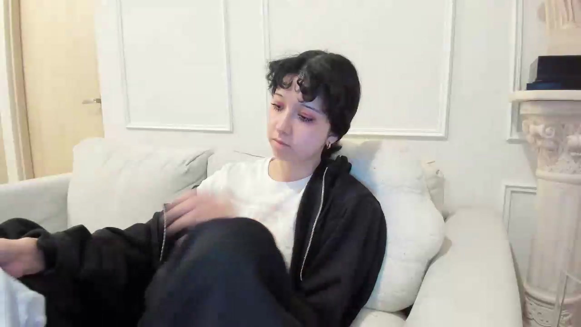 Gallery image thumbnail from Cherrycute666's myfreecams stream on, 09/16/2026, 01:03 image 15 of 20