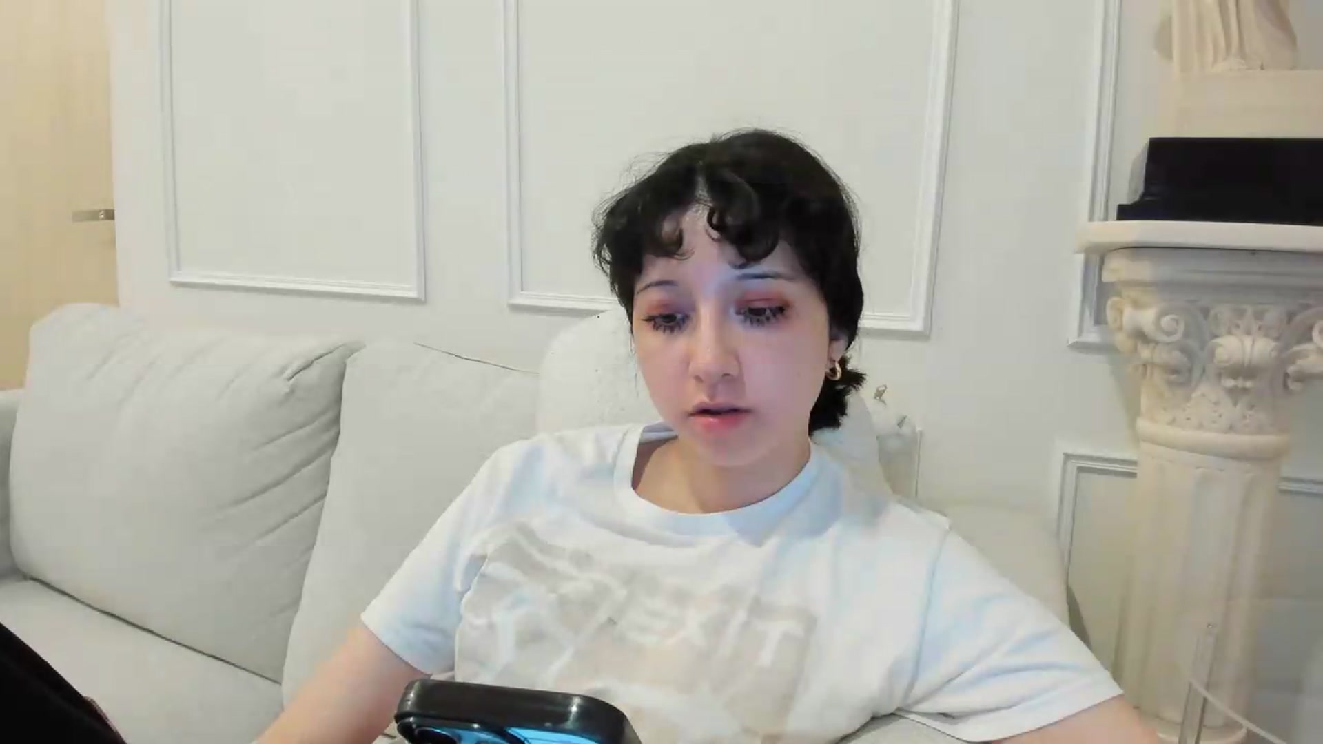 Gallery image thumbnail from Cherrycute666's myfreecams stream on, 09/16/2026, 01:03 image 3 of 20