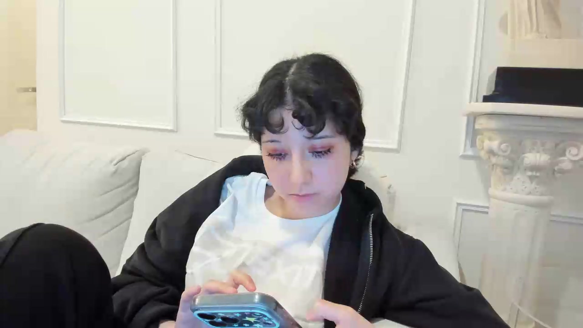 Gallery image thumbnail from Cherrycute666's myfreecams stream on, 09/16/2026, 01:03 image 14 of 20