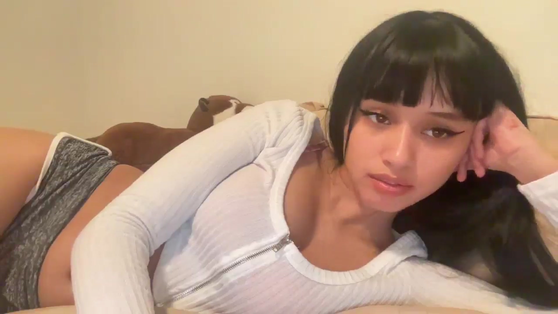 Gallery image thumbnail from Cherrylolaa's myfreecams stream on, 12/31/2024, 06:57 image 12 of 20
