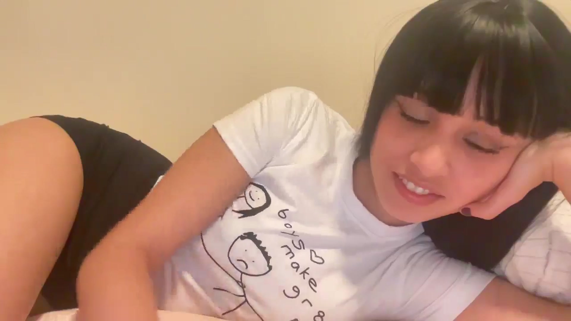 Gallery image thumbnail from Cherrylolaa's myfreecams stream on, 01/08/2025, 08:10 image 5 of 20