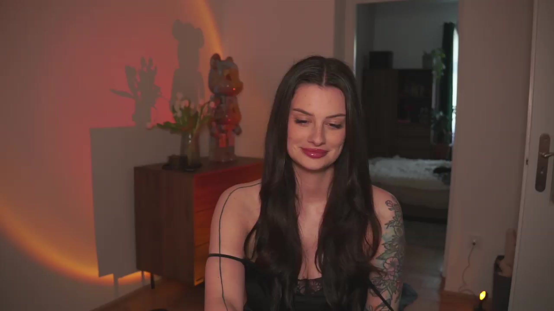 Gallery image thumbnail from Cherryontop's myfreecams stream on, 05/18/2026, 16:21 image 6 of 20