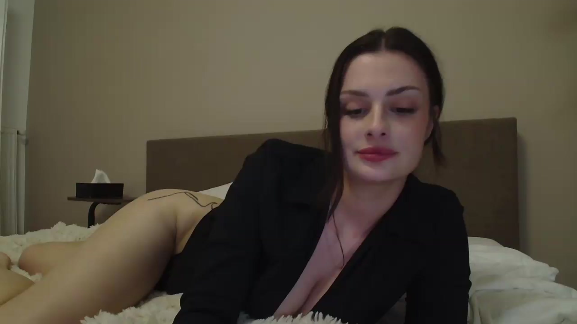 Gallery image thumbnail from Cherryontop's myfreecams stream on, 06/03/2026, 17:35 image 17 of 20