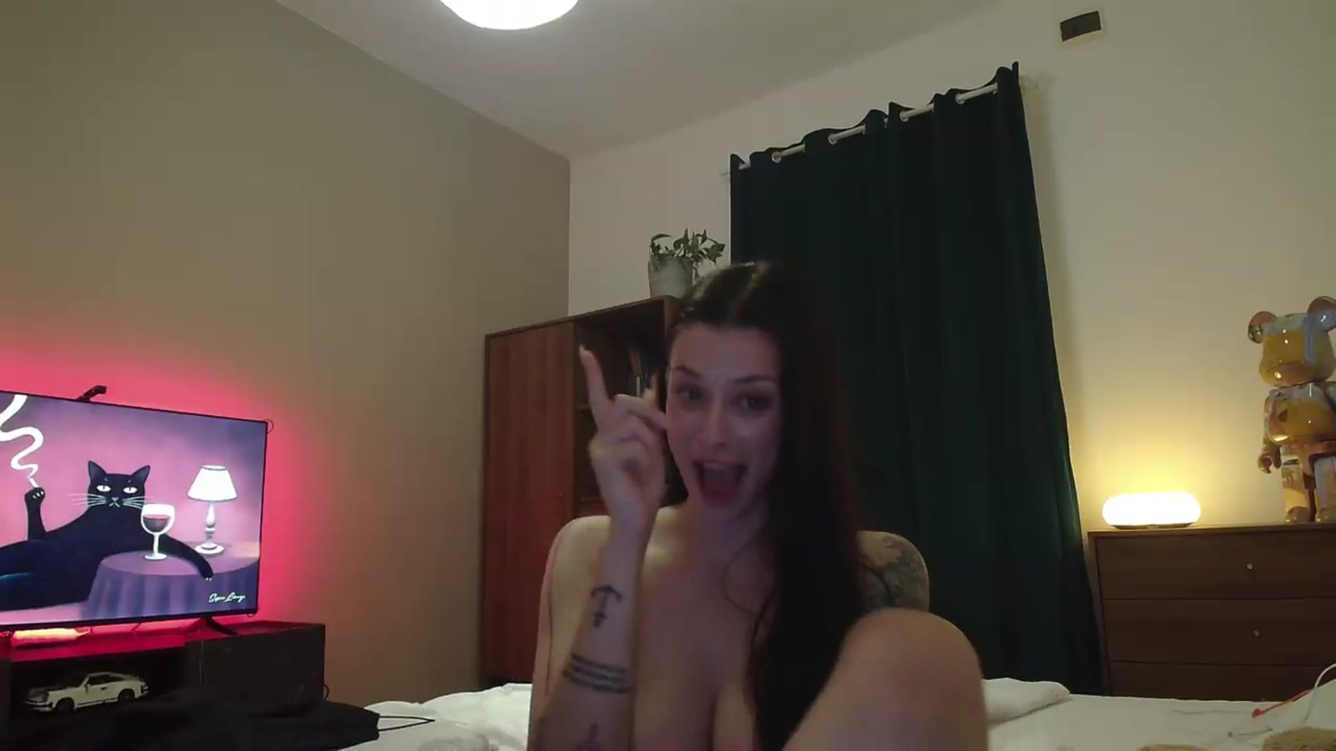 Gallery image thumbnail from Cherryontop's myfreecams stream on, 06/25/2026, 19:25 image 19 of 20