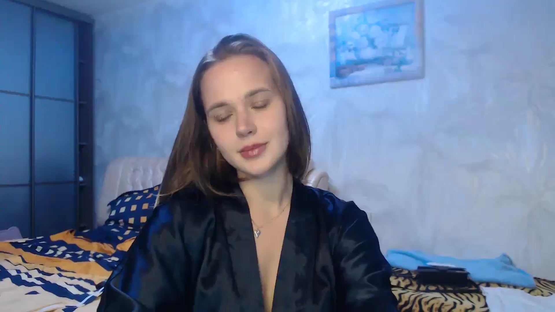 Gallery image thumbnail from CherryyQ's myfreecams stream on, 09/02/2025, 16:51 image 10 of 20