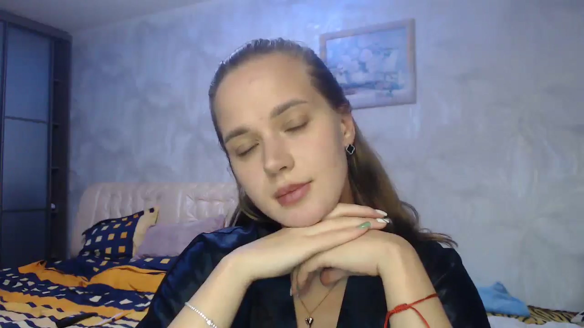 Gallery image thumbnail from CherryyQ's myfreecams stream on, 09/02/2025, 19:51 image 13 of 20