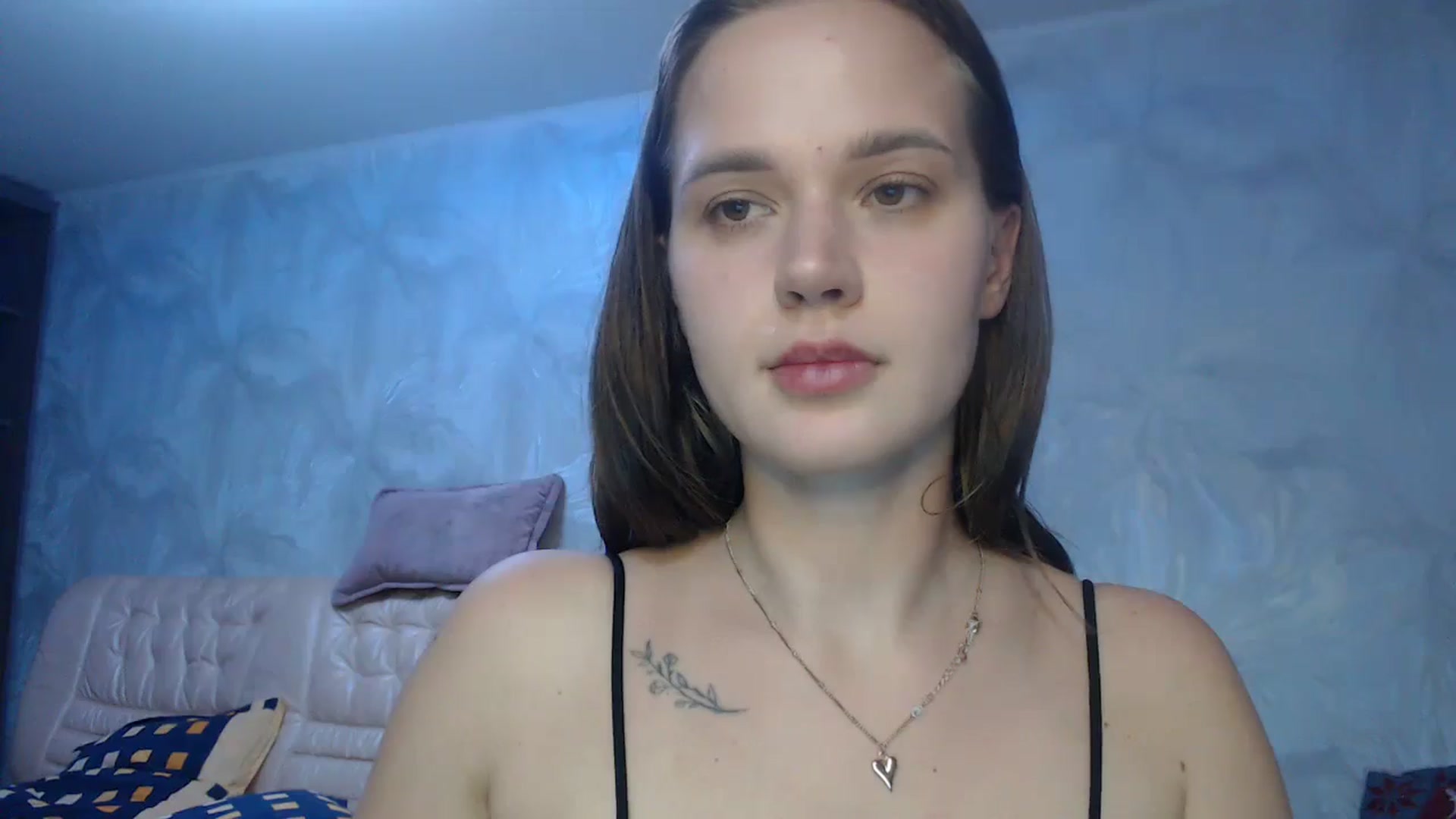 Gallery image thumbnail from CherryyQ's myfreecams stream on, 09/03/2025, 19:30 image 6 of 20
