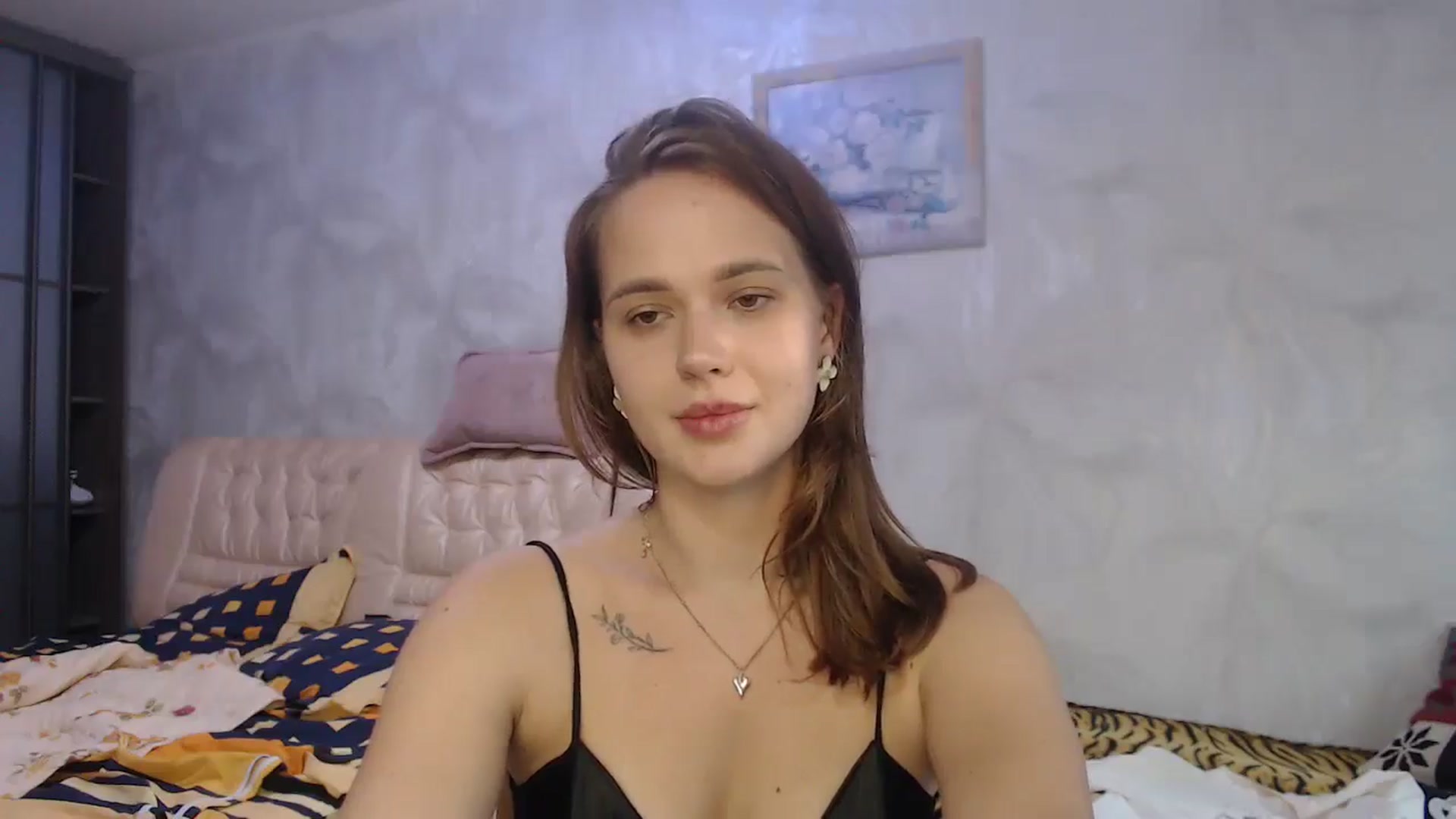 Gallery image thumbnail from CherryyQ's myfreecams stream on, 09/04/2025, 15:32 image 17 of 20