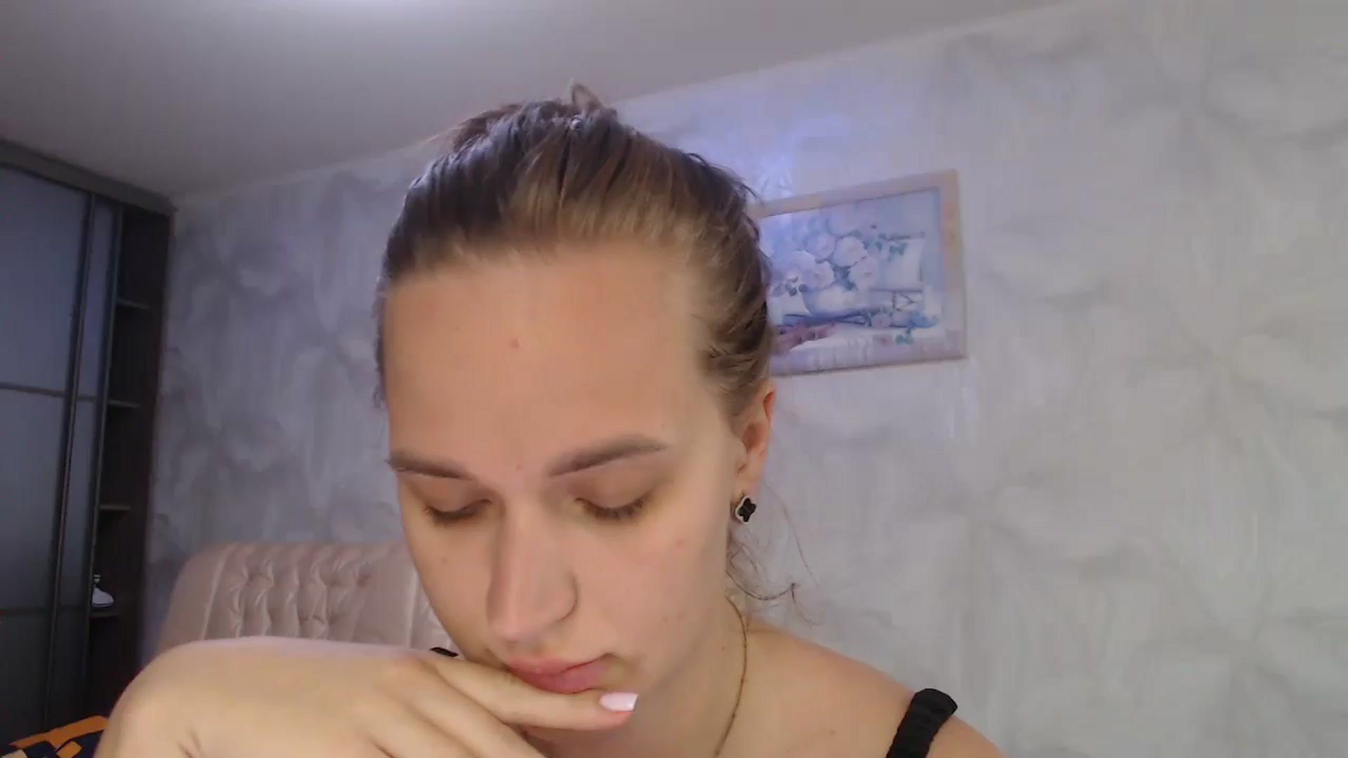 Gallery image thumbnail from CherryyQ's myfreecams stream on, 09/06/2025, 09:19 image 1 of 20