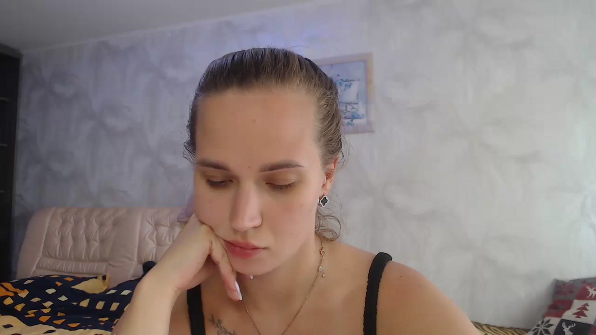 Gallery image thumbnail from CherryyQ's myfreecams stream on, 09/06/2025, 12:56 image 16 of 20