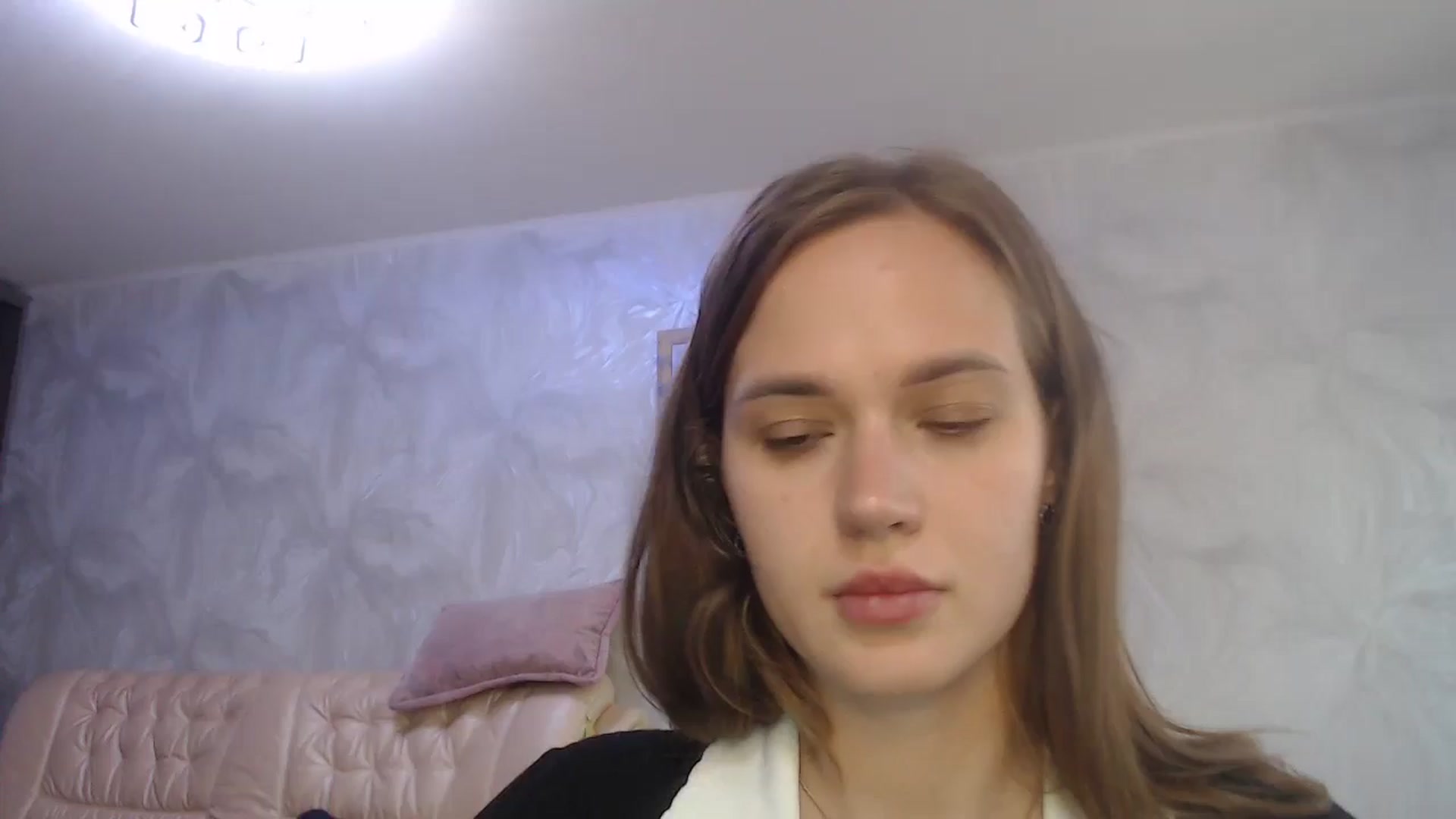 Gallery image thumbnail from CherryyQ's myfreecams stream on, 09/07/2025, 09:25 image 1 of 20
