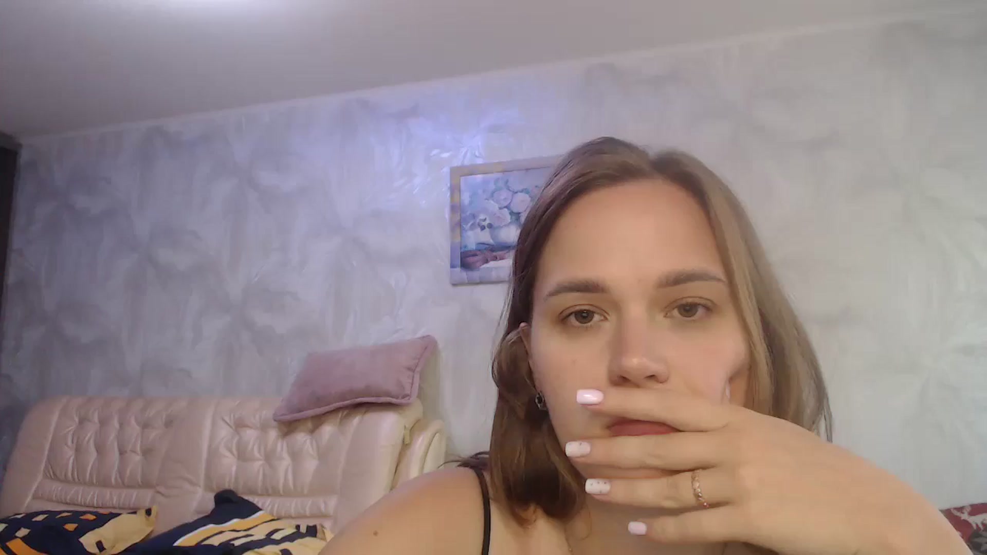 Gallery image thumbnail from CherryyQ's myfreecams stream on, 09/07/2025, 10:46 image 14 of 20