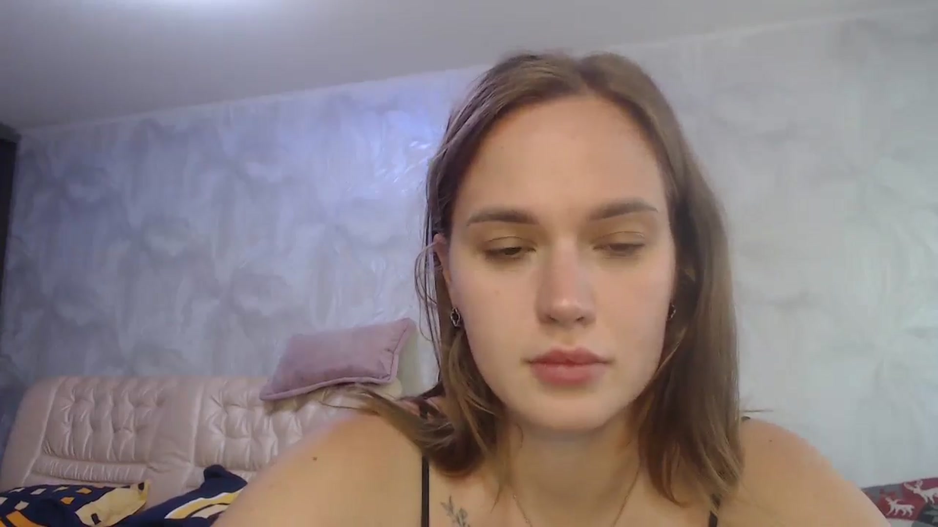 Gallery image thumbnail from CherryyQ's myfreecams stream on, 09/07/2025, 10:46 image 15 of 20
